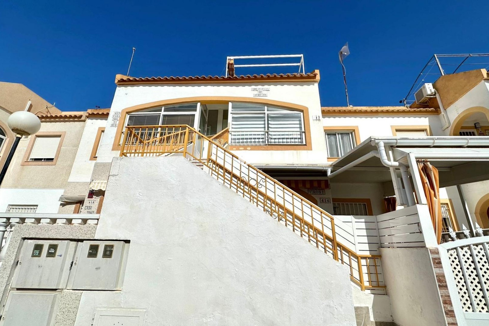 Z drugiej ręki - Bungalow -
Torrevieja - El Limonar