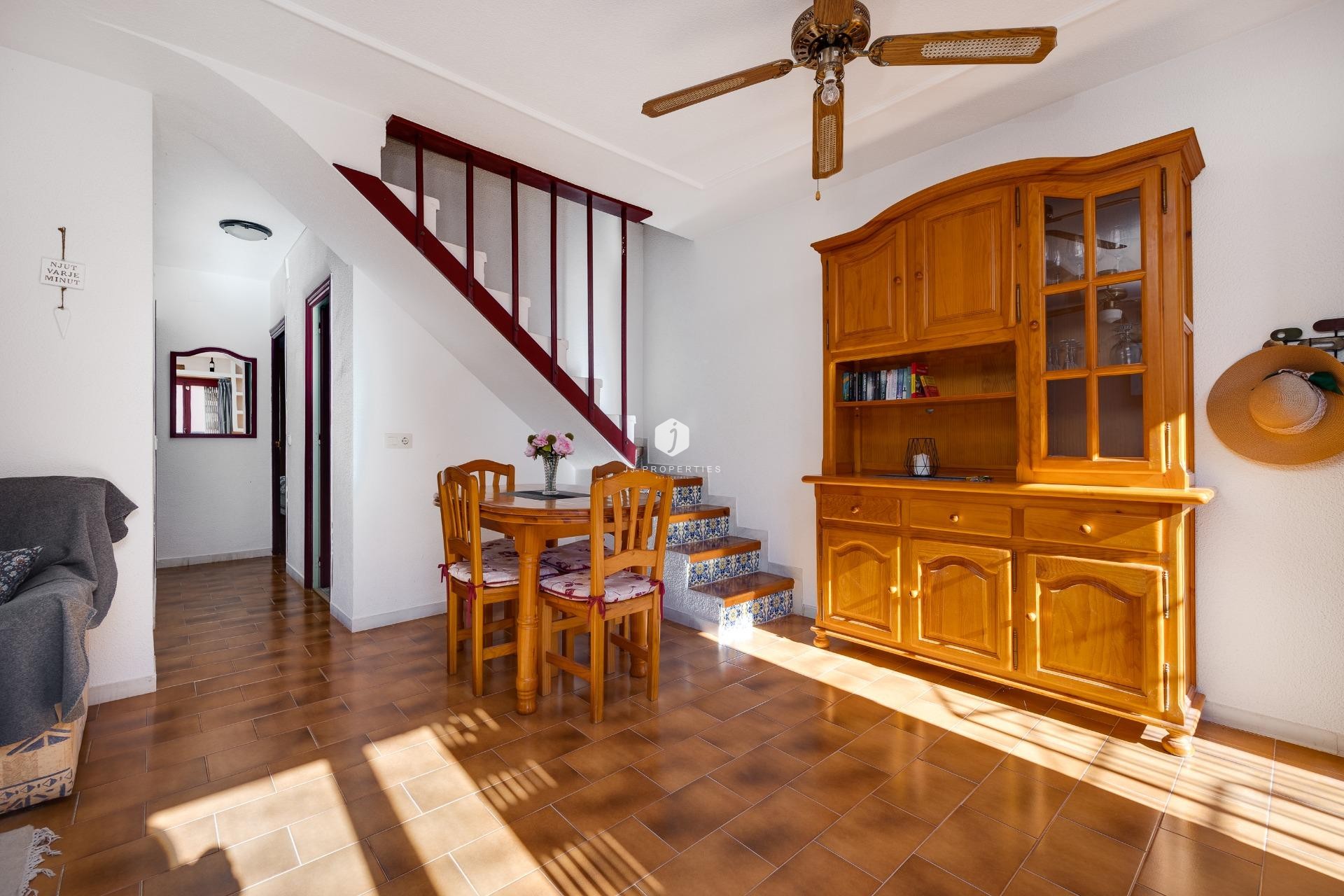 Z drugiej ręki - Bungalow -
Torrevieja - La Mata