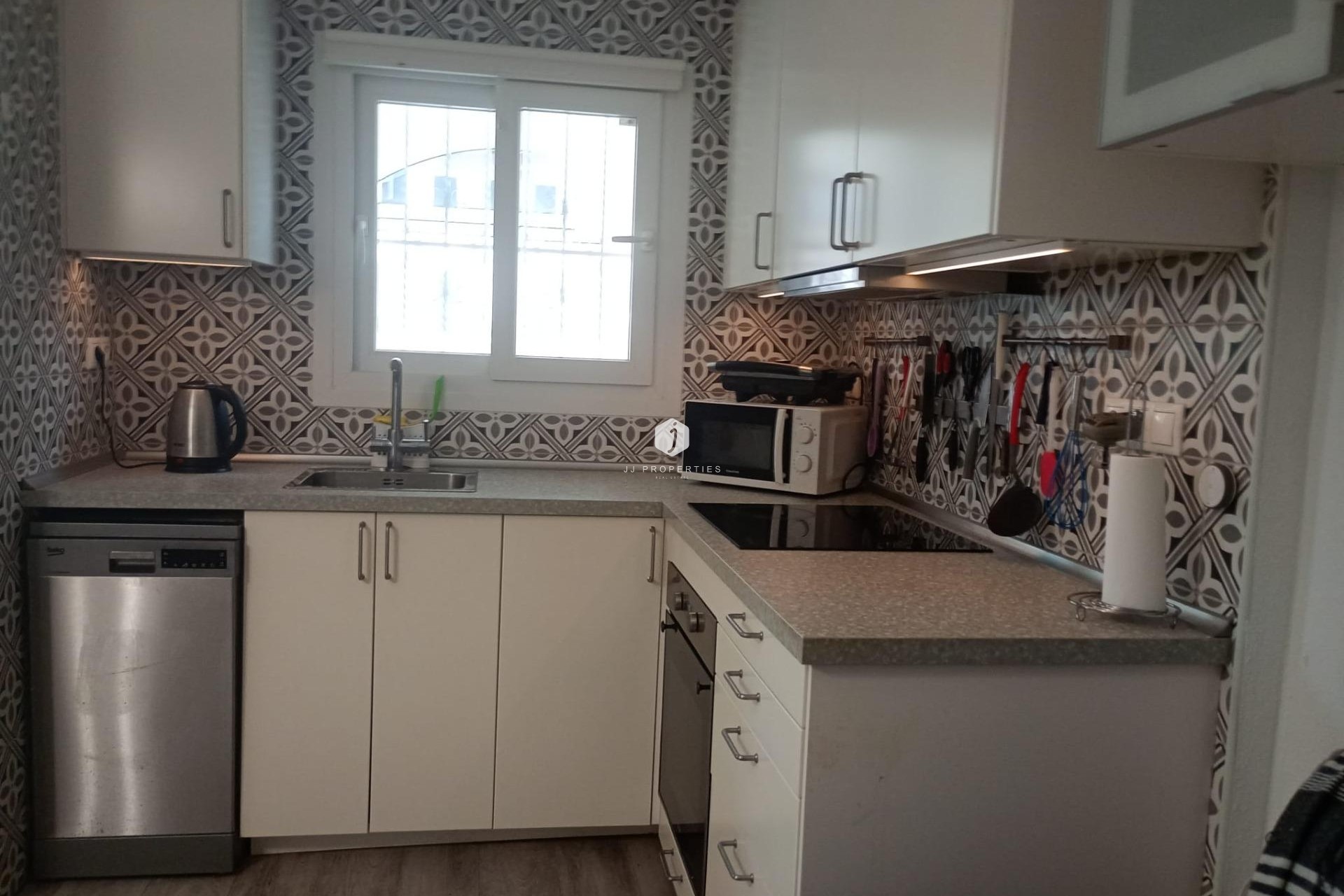 Z drugiej ręki - Bungalow -
Torrevieja - La Siesta - El Salado - Torreta