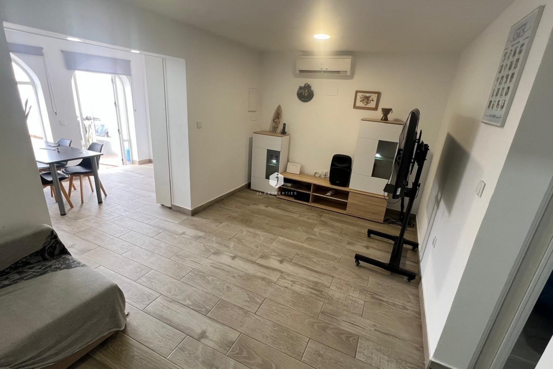 Z drugiej ręki - Bungalow -
Torrevieja - La Siesta - El Salado - Torreta