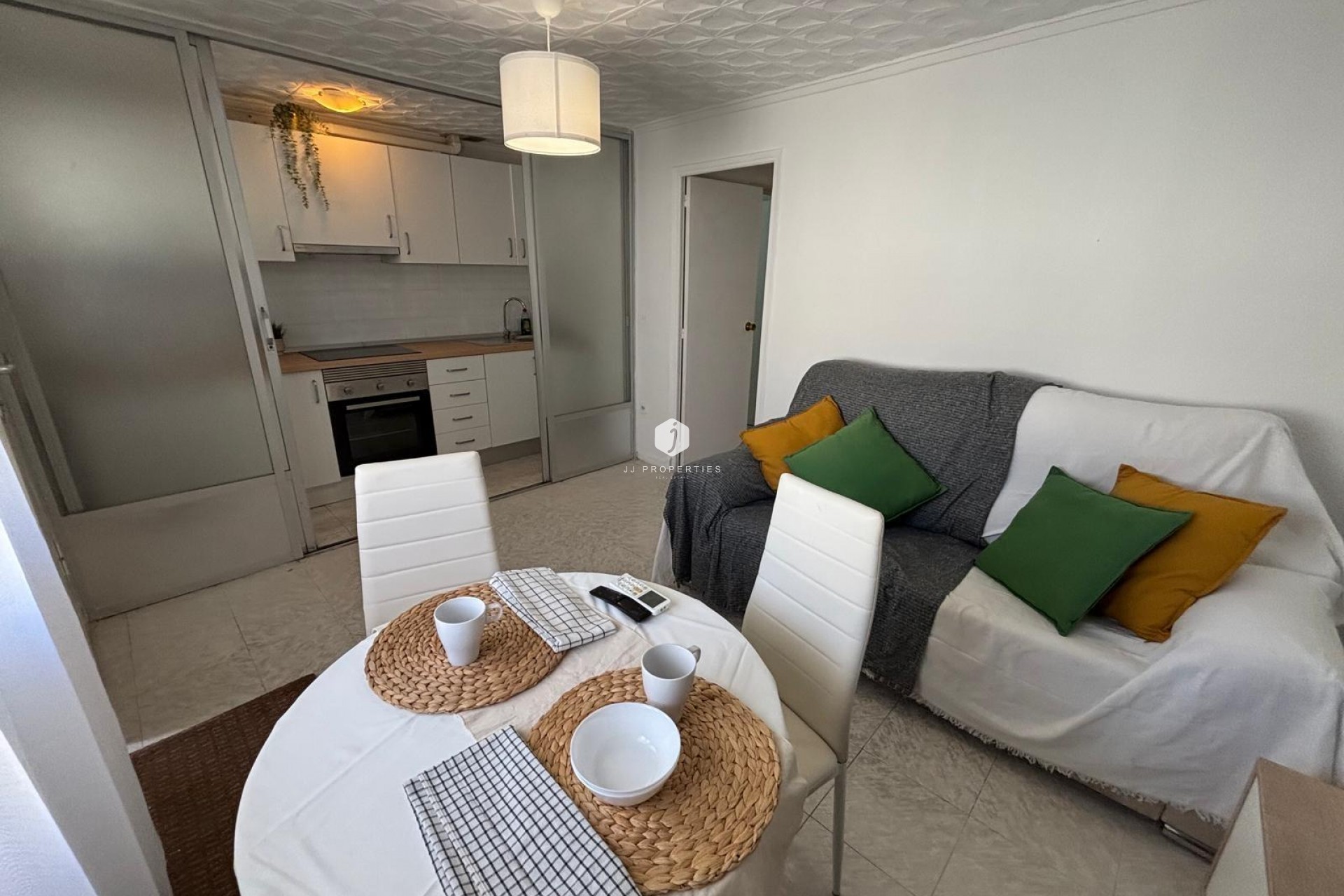 Z drugiej ręki - Bungalow -
Torrevieja - La Siesta - El Salado - Torreta