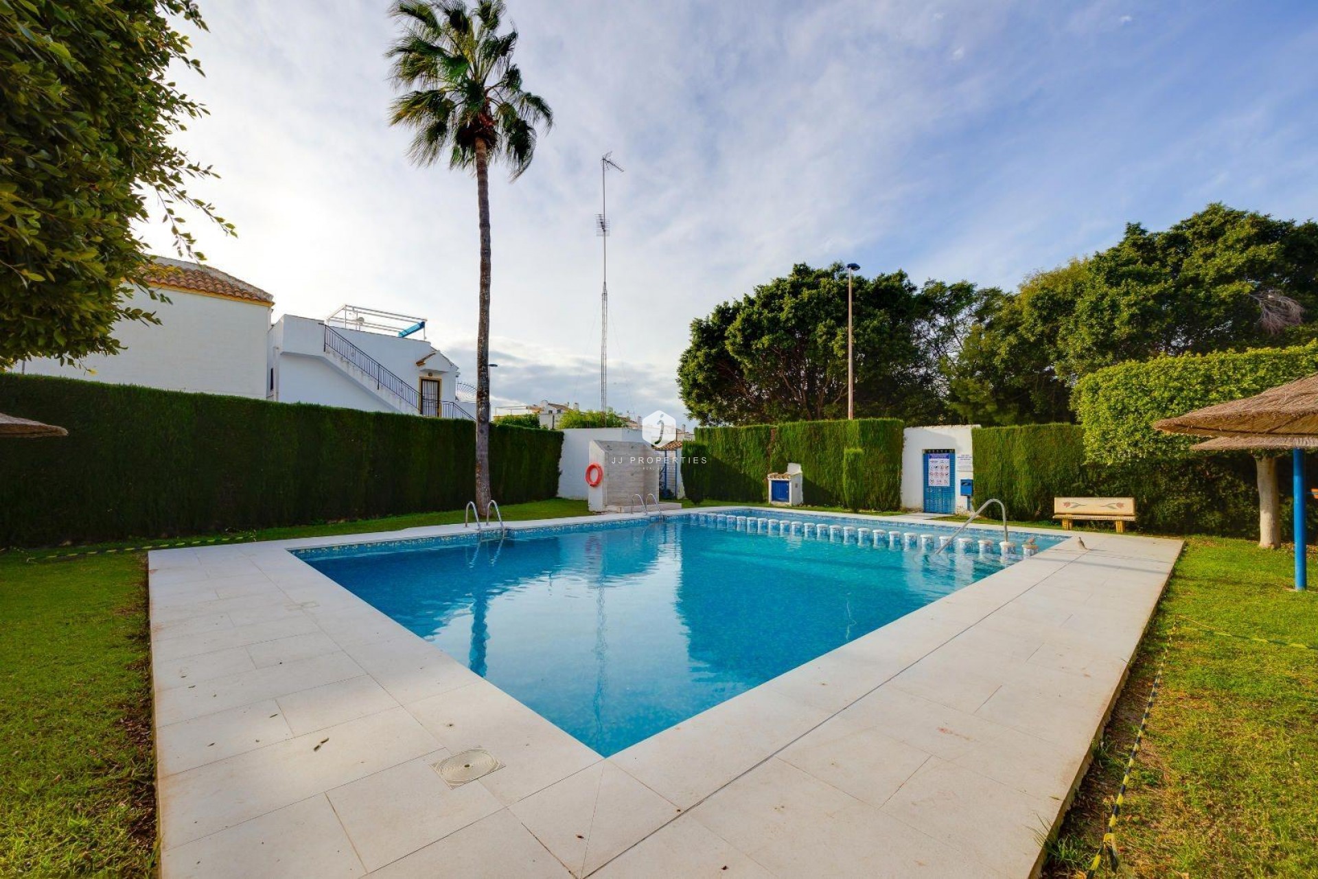Z drugiej ręki - Bungalow -
Torrevieja - La Siesta - El Salado - Torreta