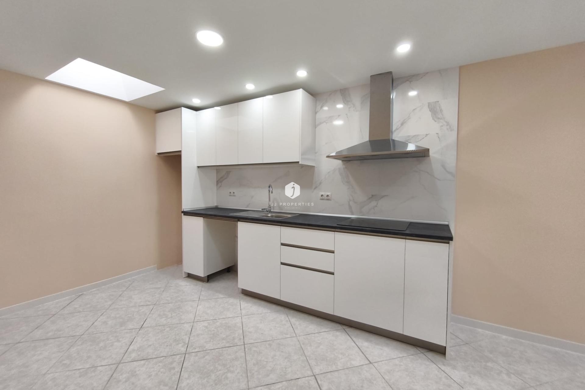 Z drugiej ręki - Bungalow -
Torrevieja - La Siesta - El Salado - Torreta