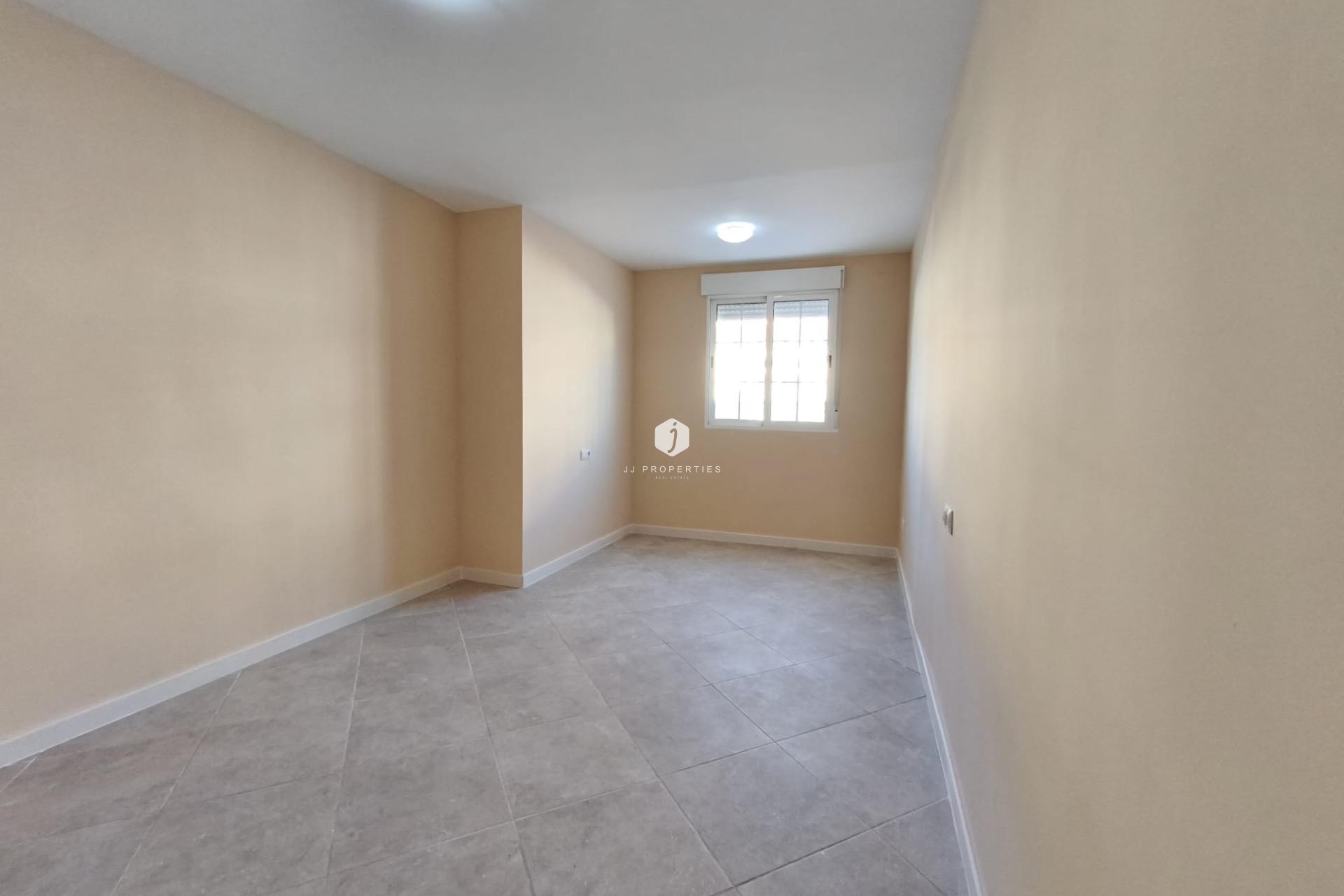 Z drugiej ręki - Bungalow -
Torrevieja - La Siesta - El Salado - Torreta