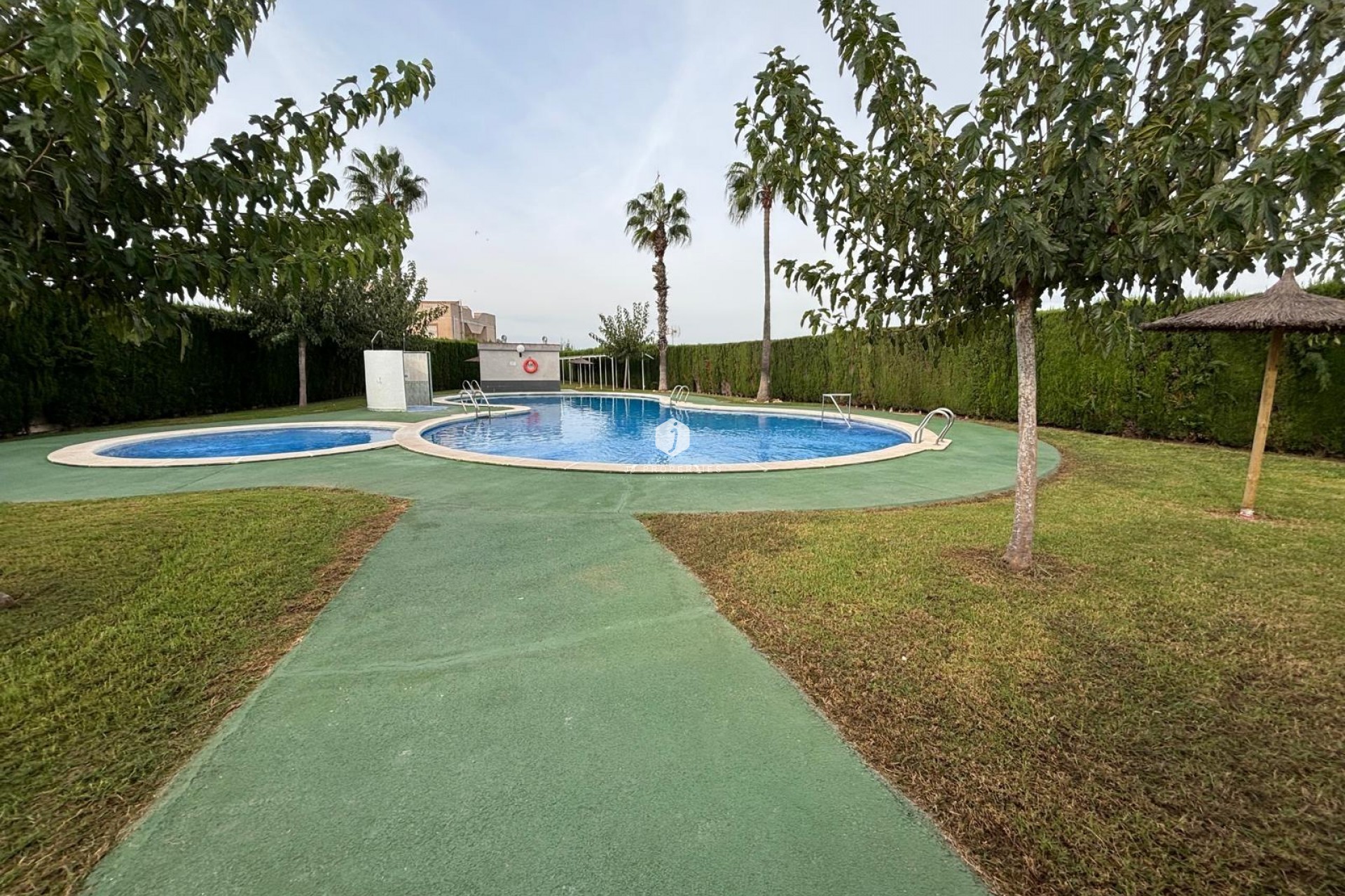 Z drugiej ręki - Bungalow -
Torrevieja - La Siesta - El Salado - Torreta