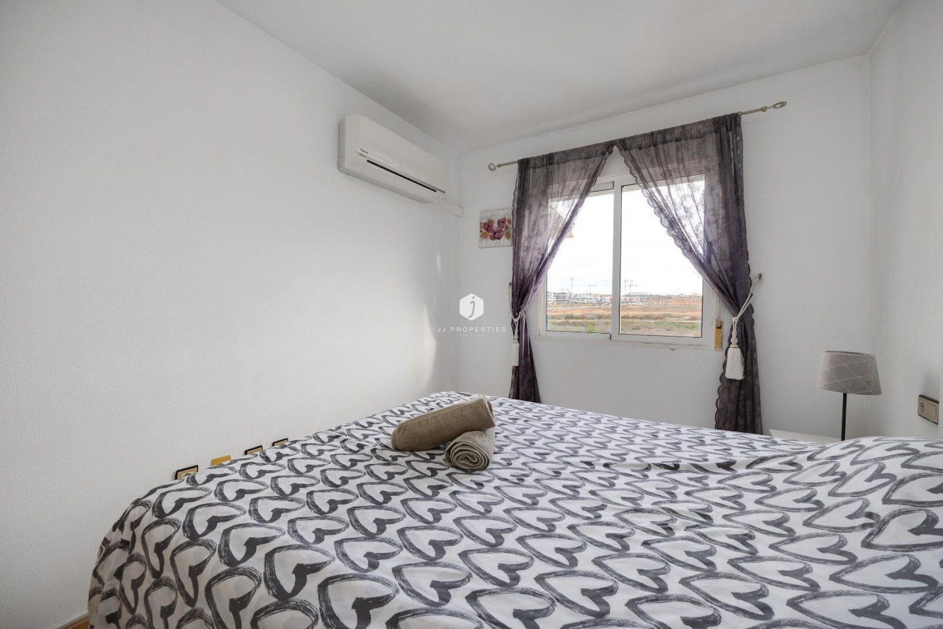 Z drugiej ręki - Bungalow -
Torrevieja - La Siesta - El Salado - Torreta