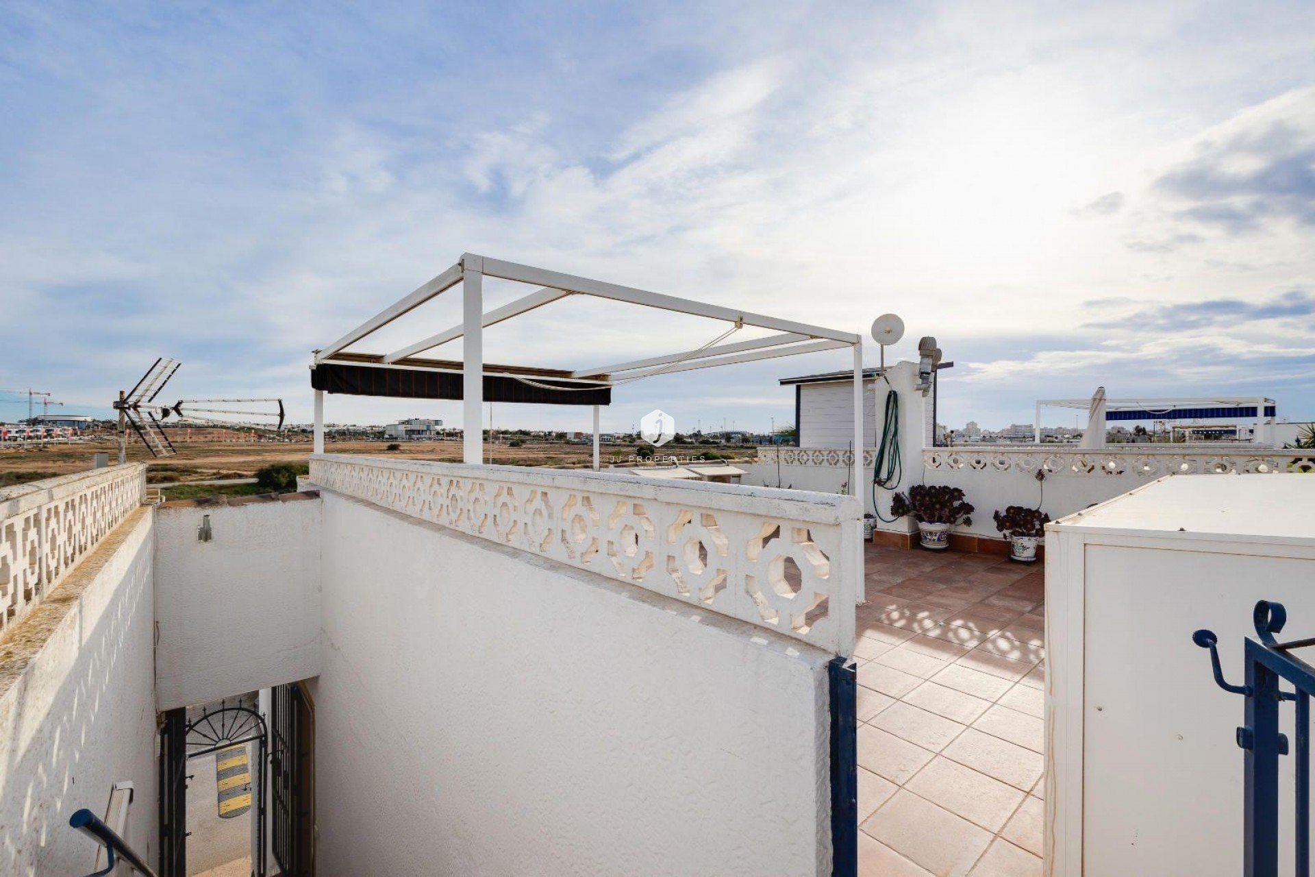 Z drugiej ręki - Bungalow -
Torrevieja - La Siesta - El Salado - Torreta