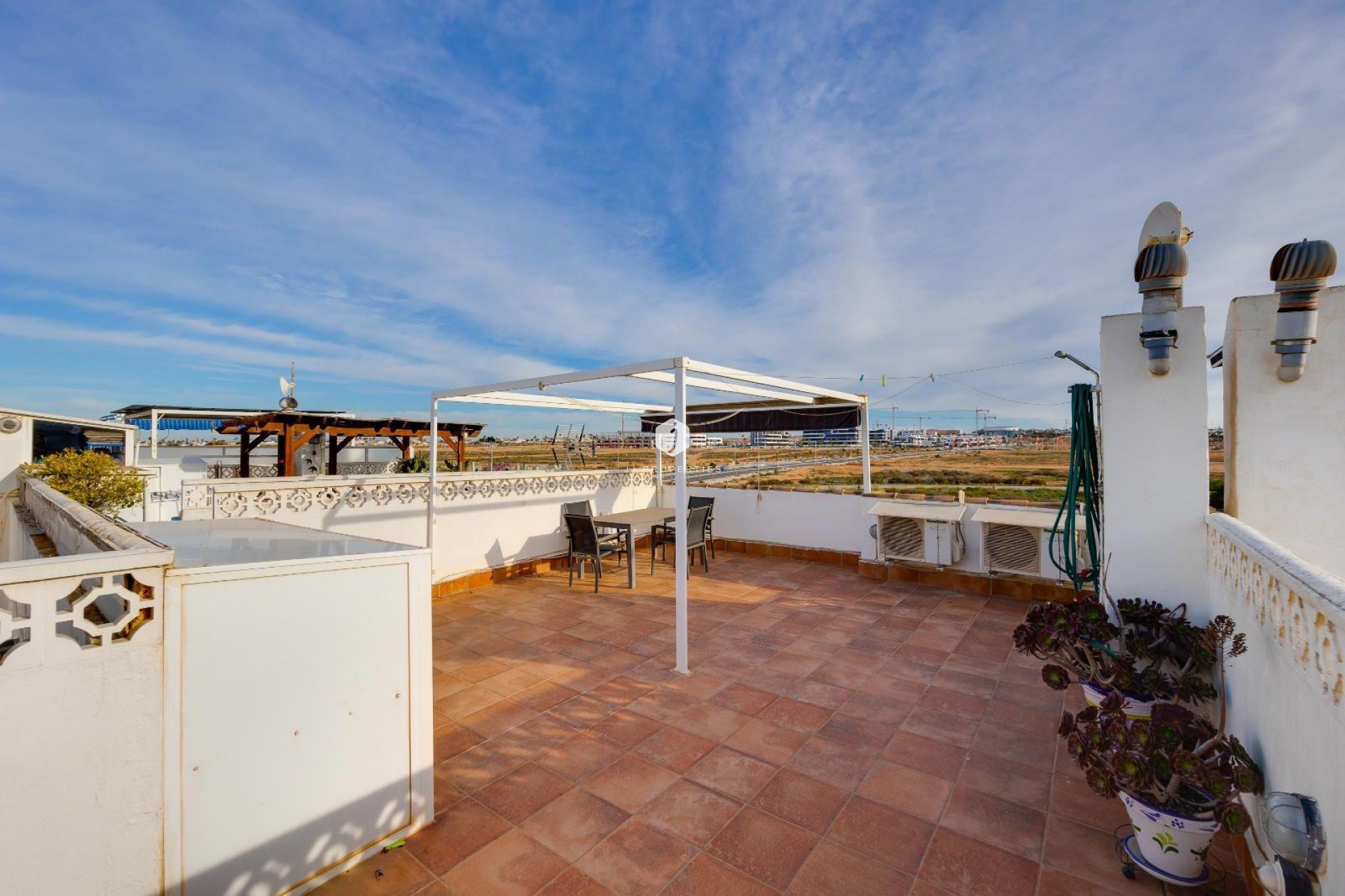 Z drugiej ręki - Bungalow -
Torrevieja - La Siesta - El Salado - Torreta