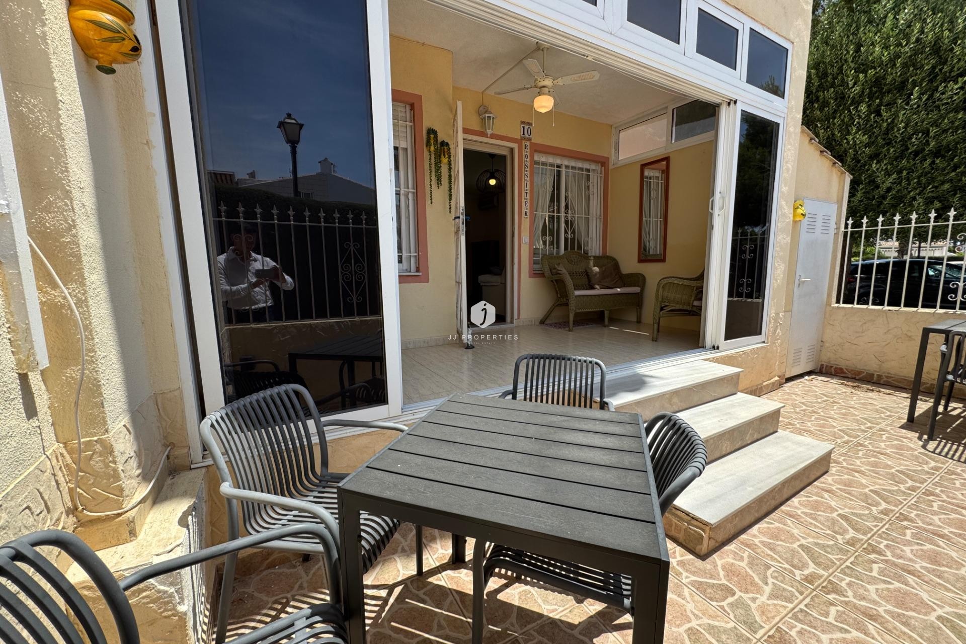 Z drugiej ręki - Bungalow -
Torrevieja - La Siesta - El Salado - Torreta