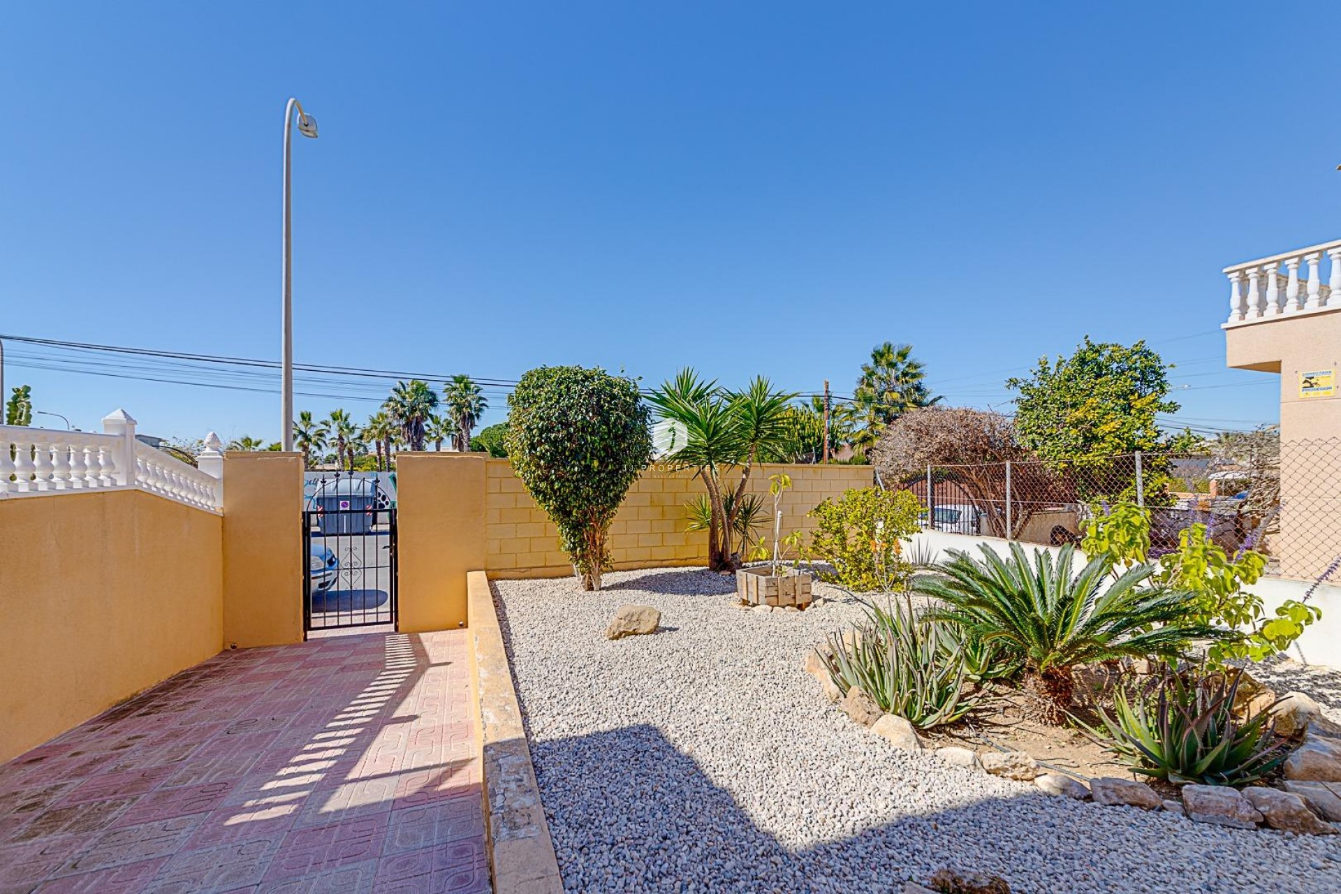 Z drugiej ręki - Bungalow -
Torrevieja - La Siesta - El Salado - Torreta