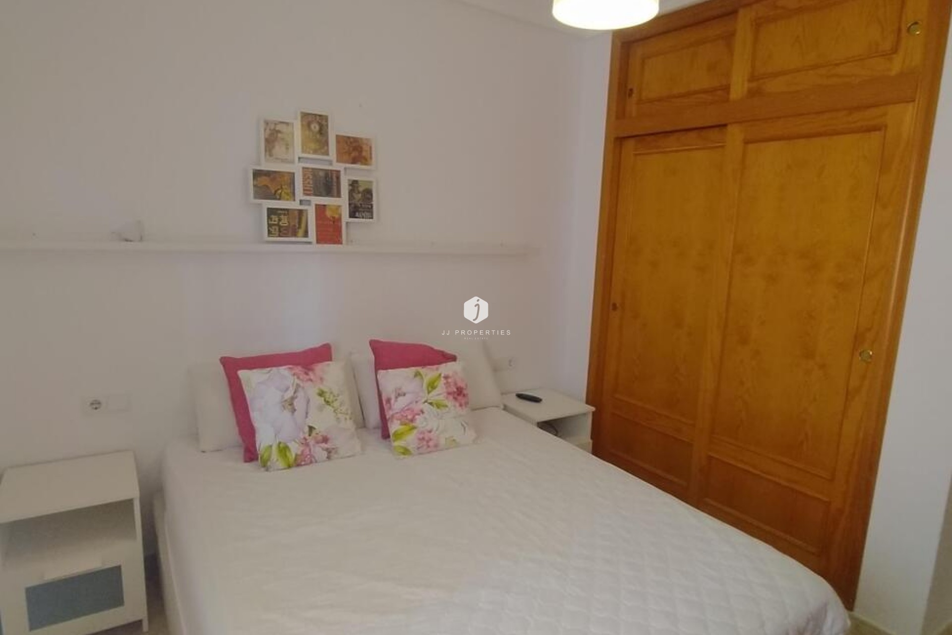 Z drugiej ręki - Bungalow -
Torrevieja - LA VELETA MAR AZUL