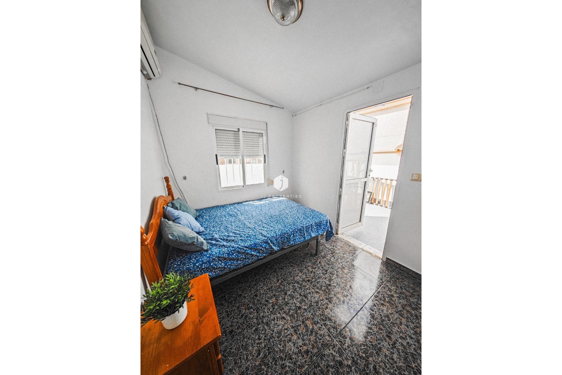 Z drugiej ręki - Bungalow -
Torrevieja - Los Balcones - Los Altos del Edén