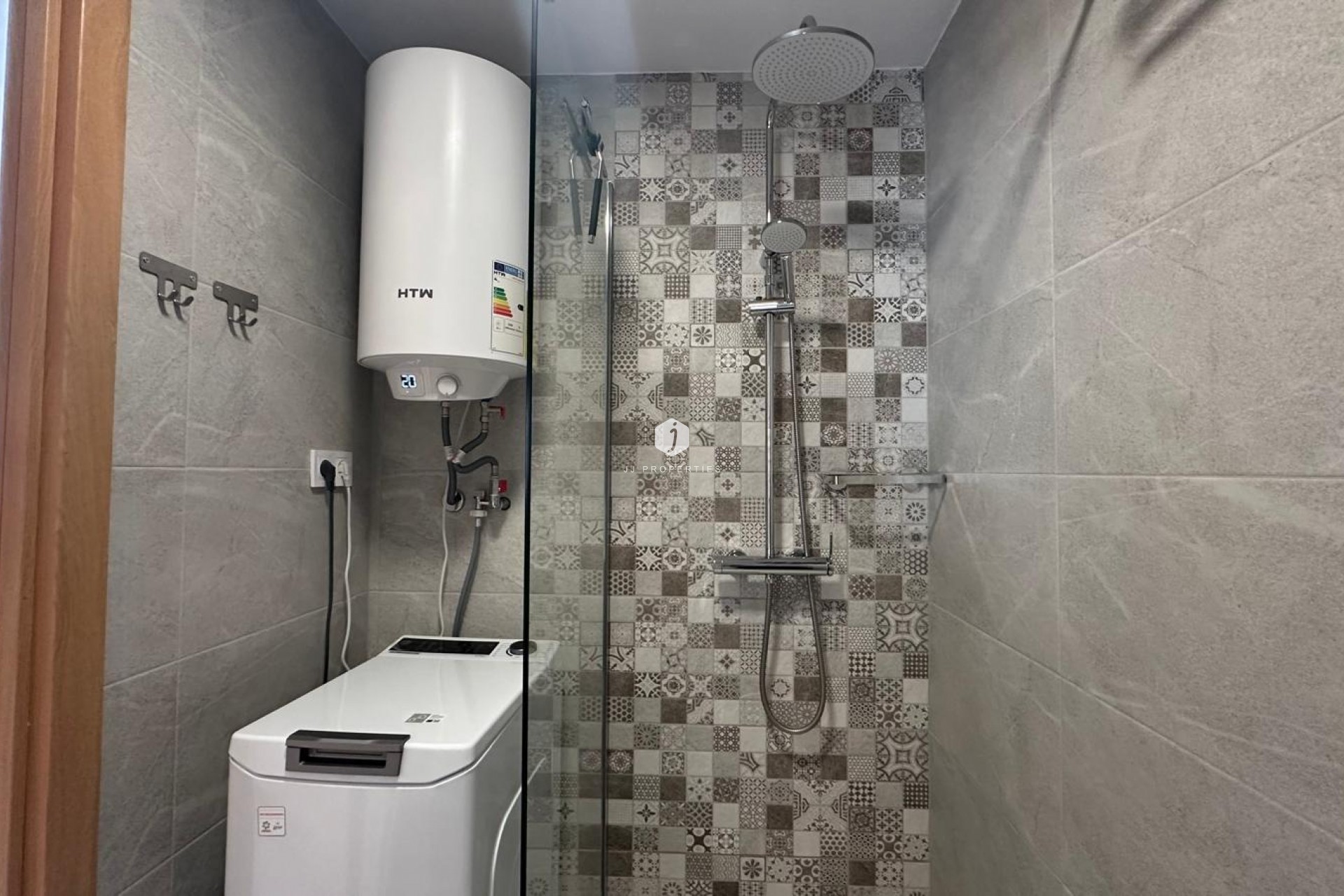 Z drugiej ręki - Bungalow -
Torrevieja - Los Balcones