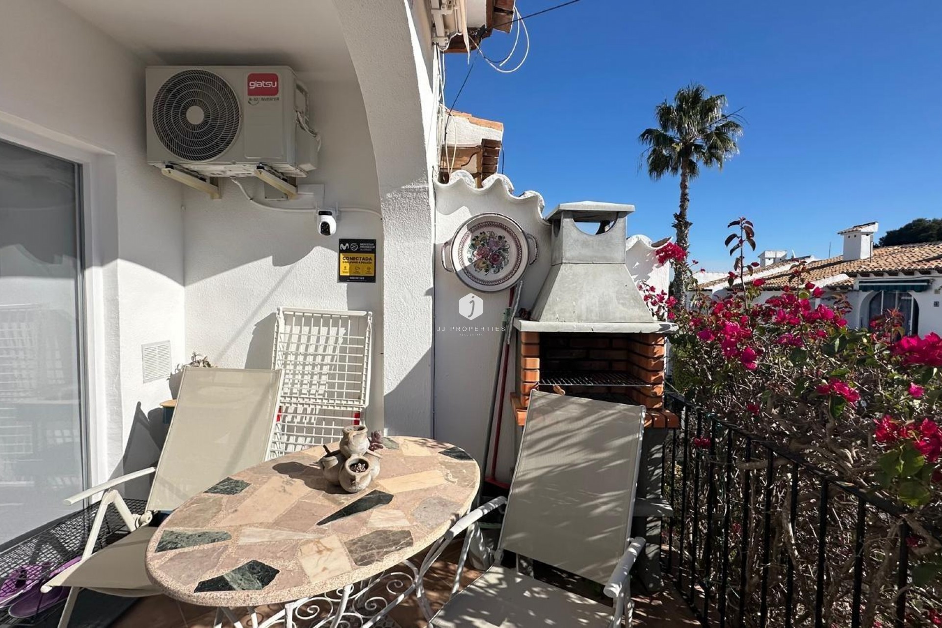 Z drugiej ręki - Bungalow -
Torrevieja - Los Balcones