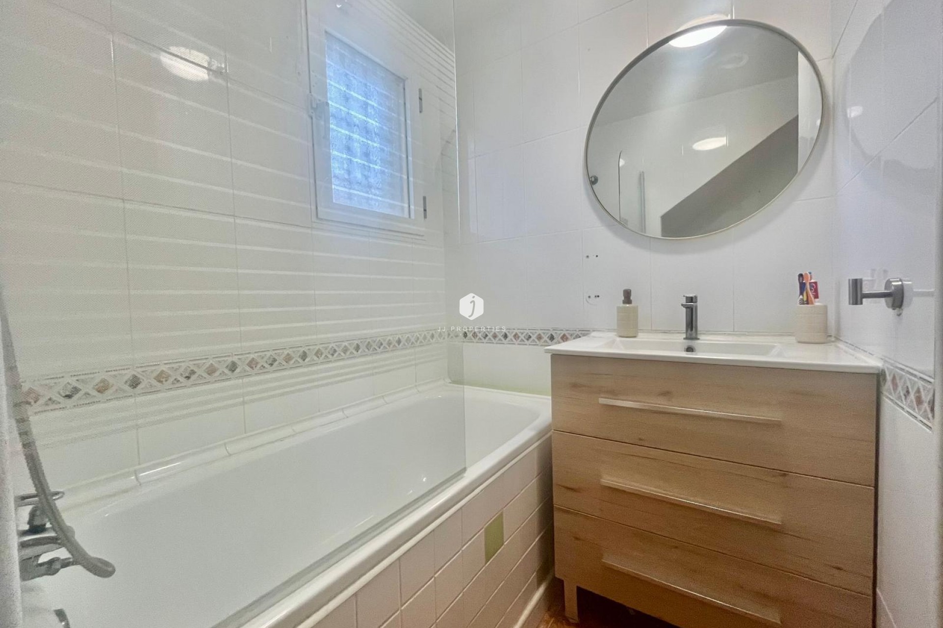 Z drugiej ręki - Bungalow -
Torrevieja - Paraje Natural