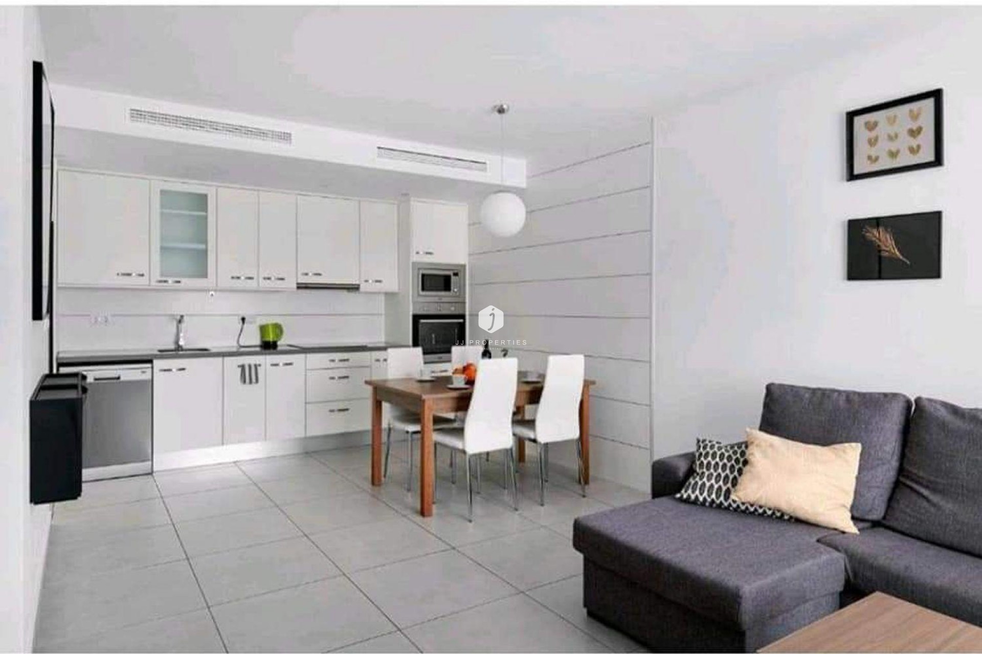 Z drugiej ręki - Bungalow -
Torrevieja - Parque Acuático - Sector 25