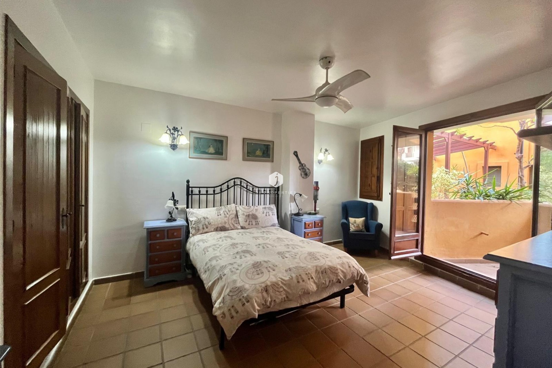 Z drugiej ręki - Bungalow -
Torrevieja - Punta prima