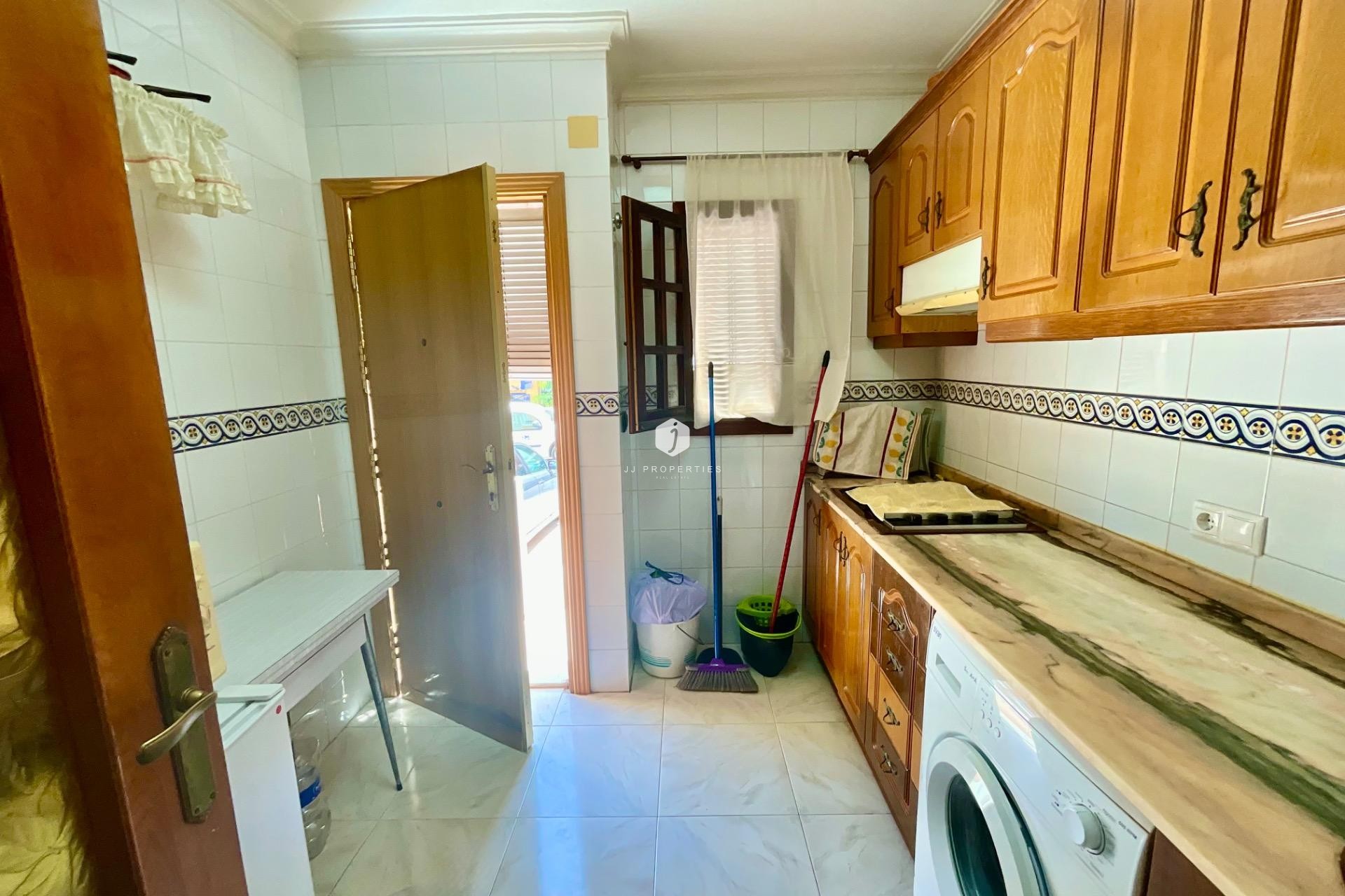 Z drugiej ręki - Bungalow -
Torrevieja - Torreblanca