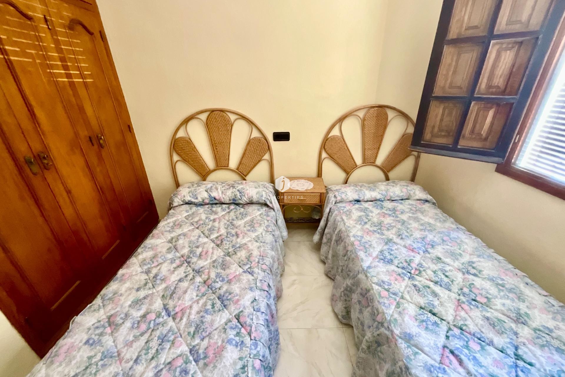 Z drugiej ręki - Bungalow -
Torrevieja - Torreblanca