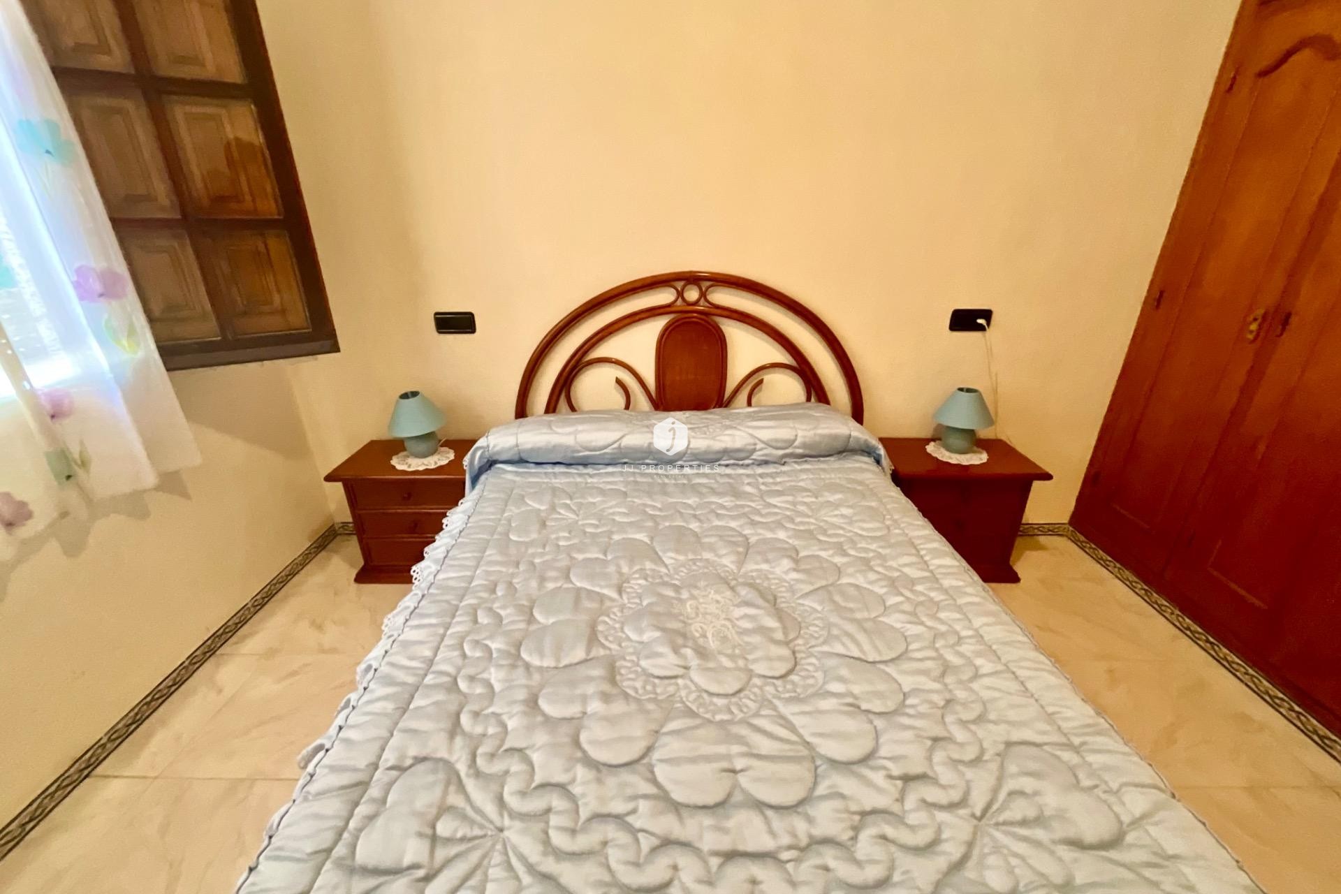 Z drugiej ręki - Bungalow -
Torrevieja - Torreblanca