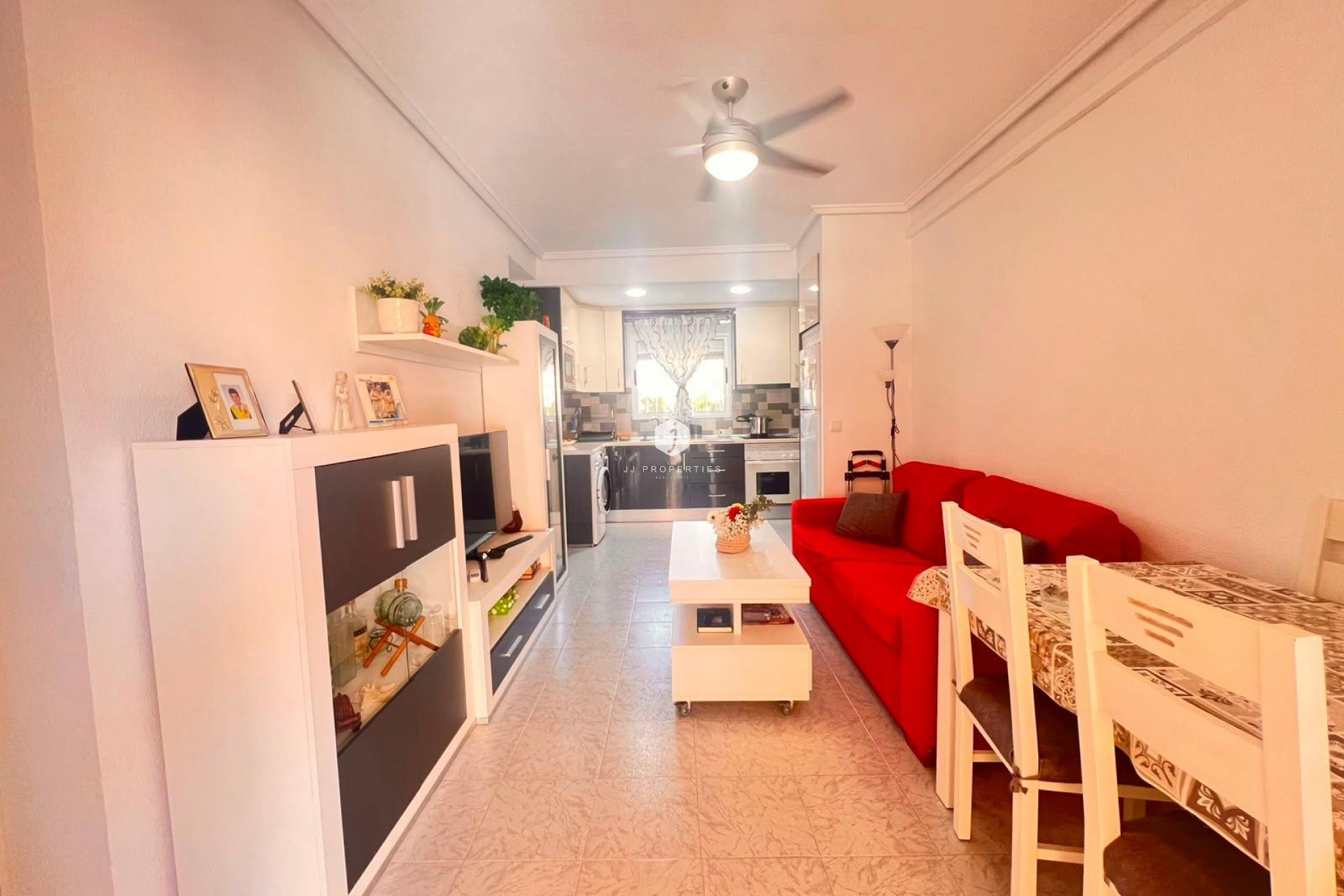 Z drugiej ręki - Bungalow -
Torrevieja - Torrejón