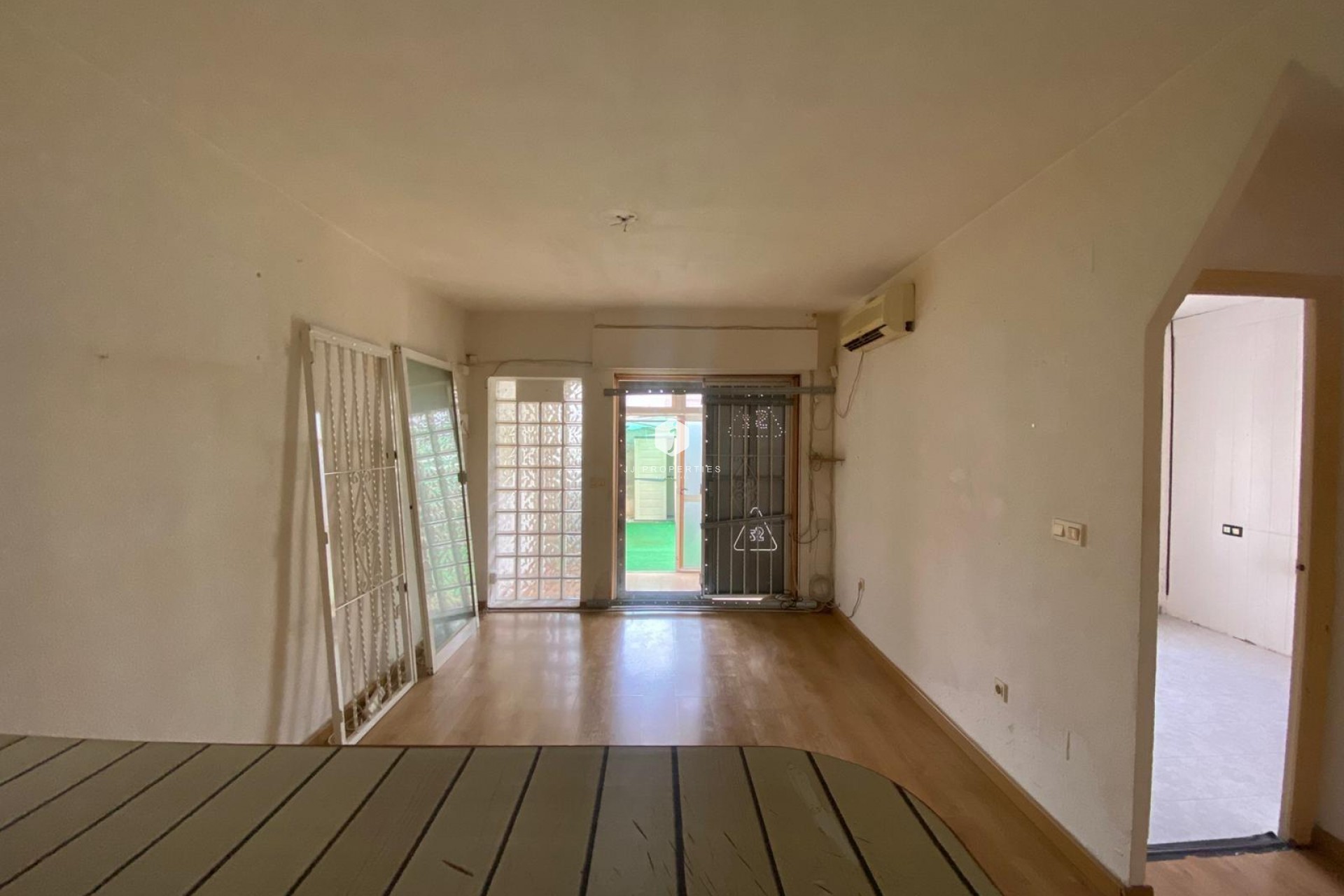 Z drugiej ręki - Bungalow -
Torrevieja - Torretas