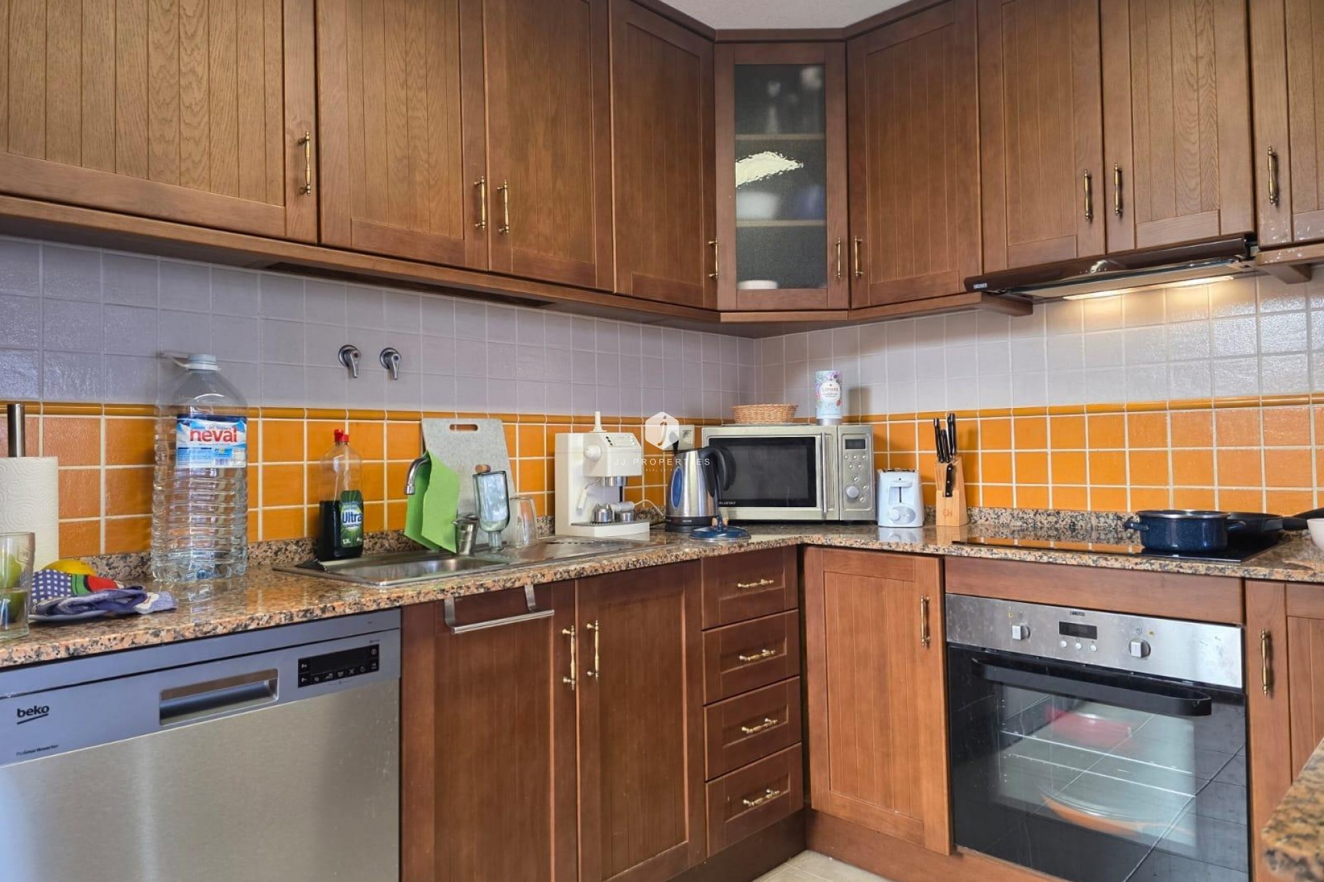 Z drugiej ręki - Bungalow -
Torrevieja - Zona Los Frutales