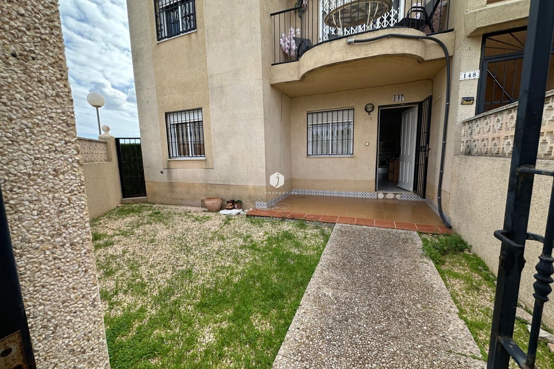 Z drugiej ręki - Bungalow -
Torrevieja