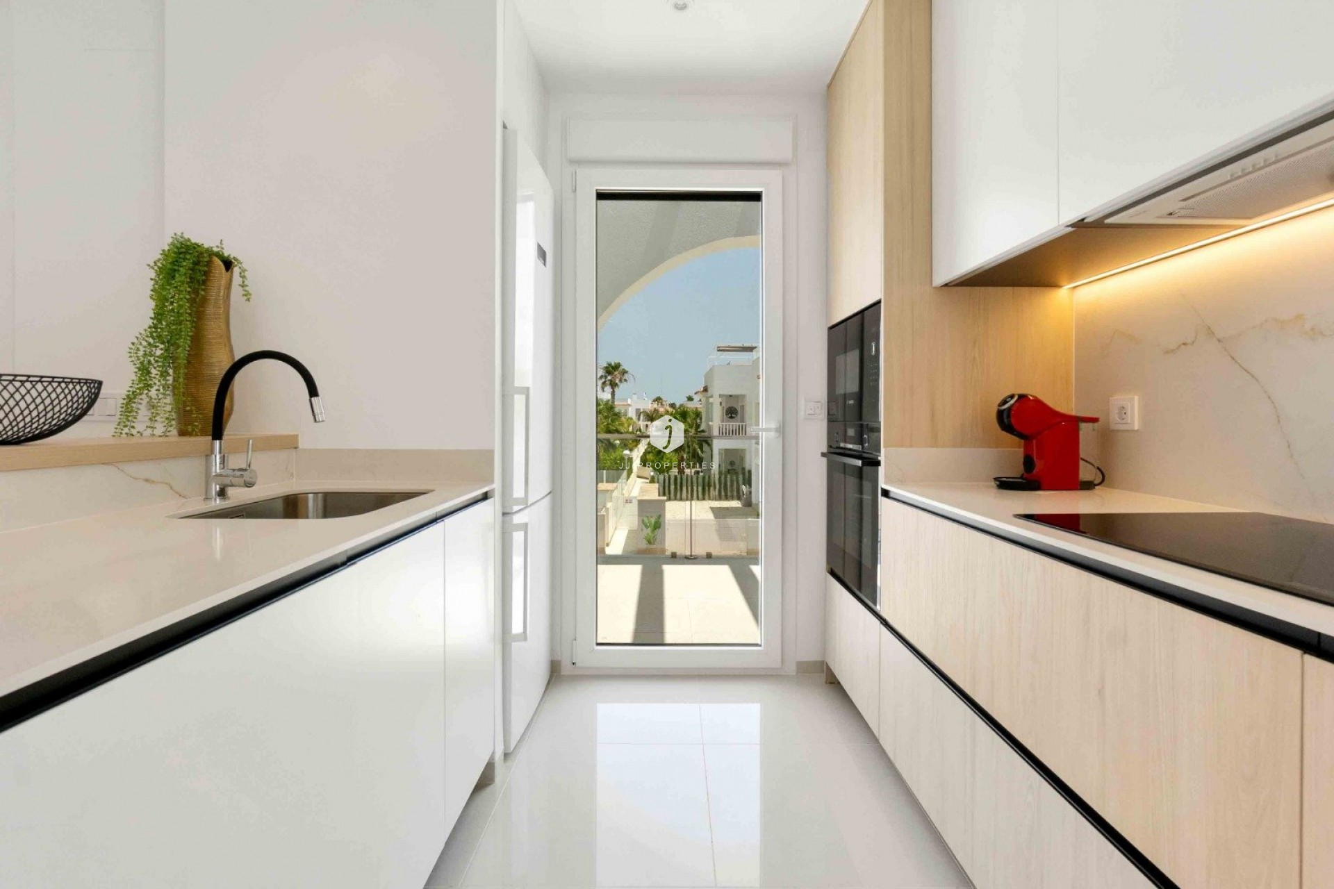 Z drugiej ręki - Daszek -
Ciudad Quesada - Costa Blanca