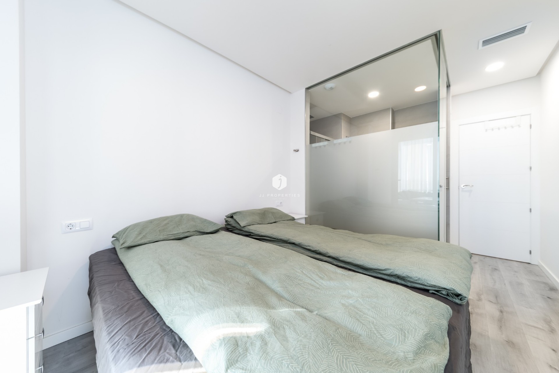 Z drugiej ręki - Daszek -
Orihuela Costa - Costa Blanca