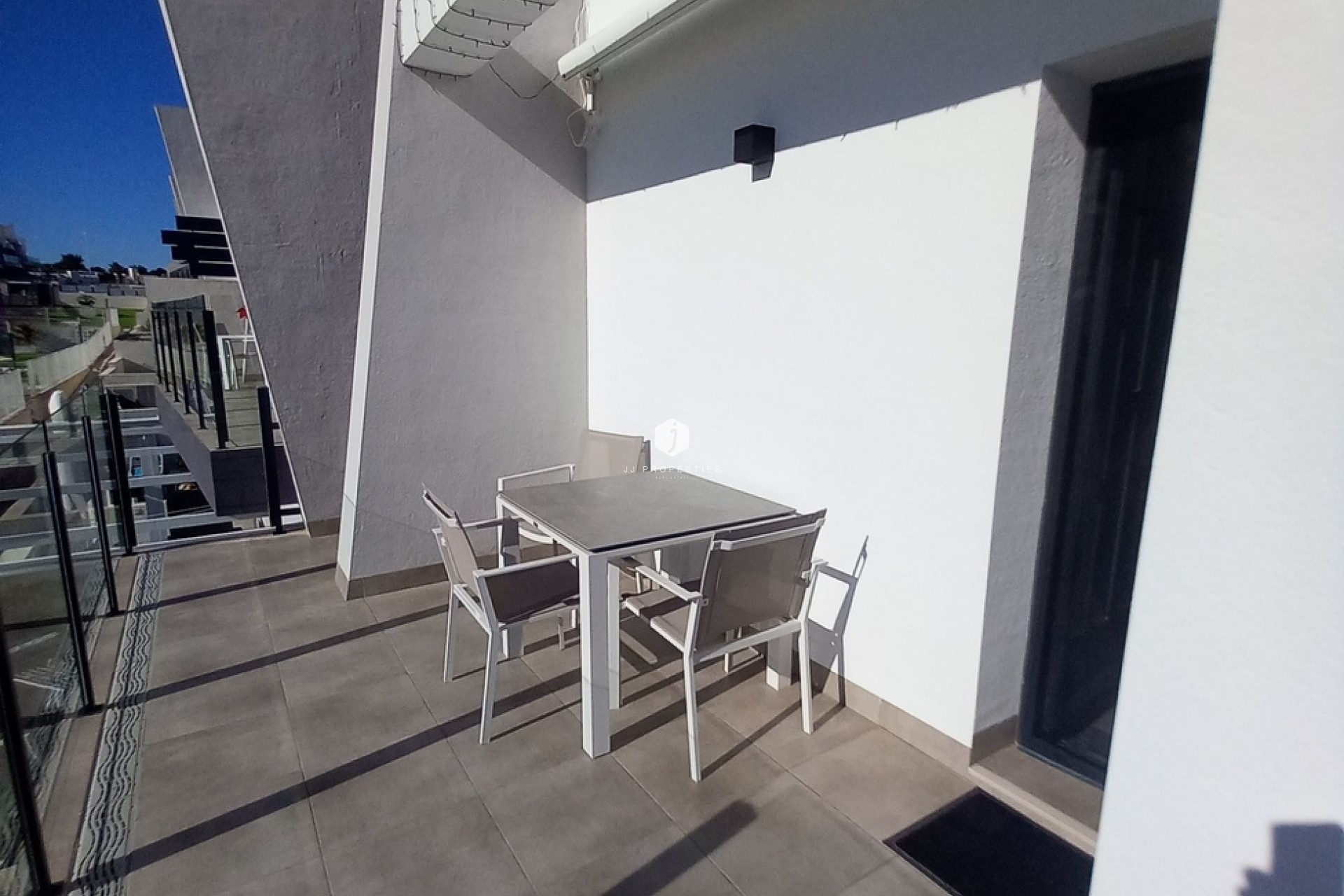 Z drugiej ręki - Daszek -
San Miguel de Salinas - Costa Blanca