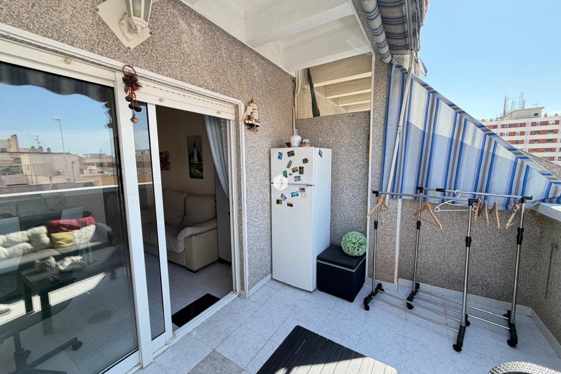 Z drugiej ręki - Daszek -
Torrevieja - Acequion