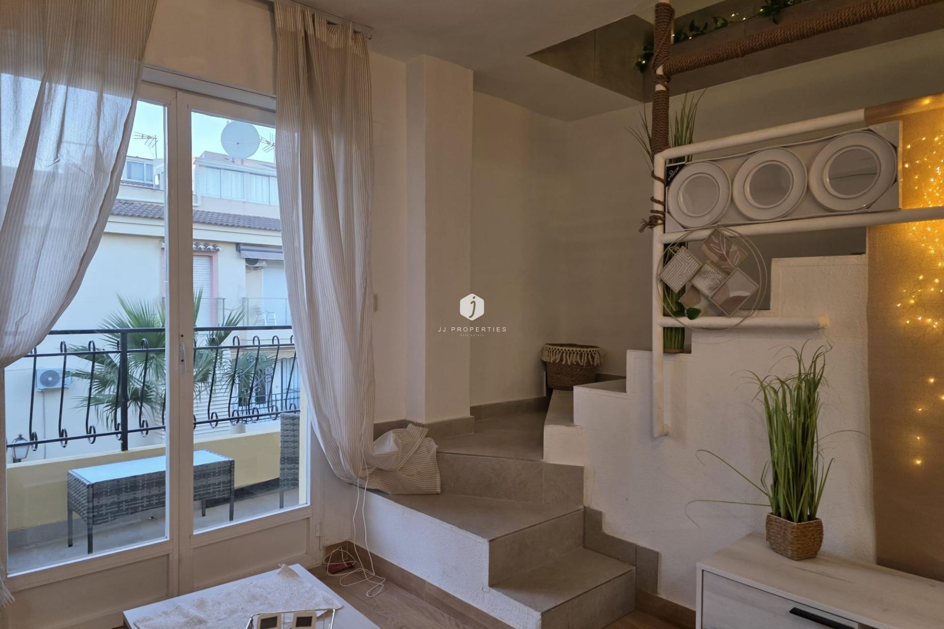 Z drugiej ręki - Daszek -
Torrevieja - Cala Ferris