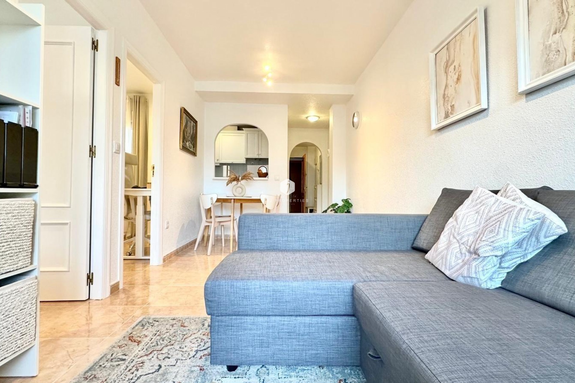 Z drugiej ręki - Daszek -
Torrevieja - Centro