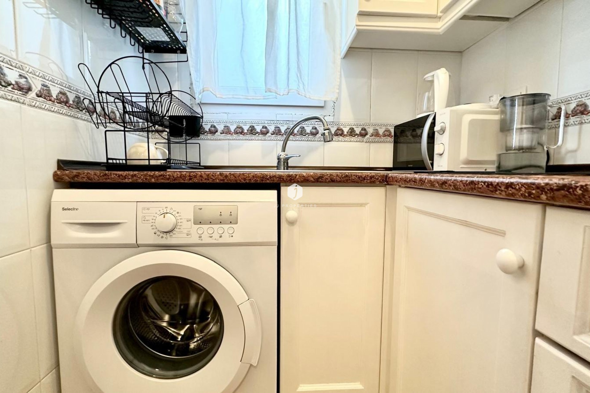 Z drugiej ręki - Daszek -
Torrevieja - Centro