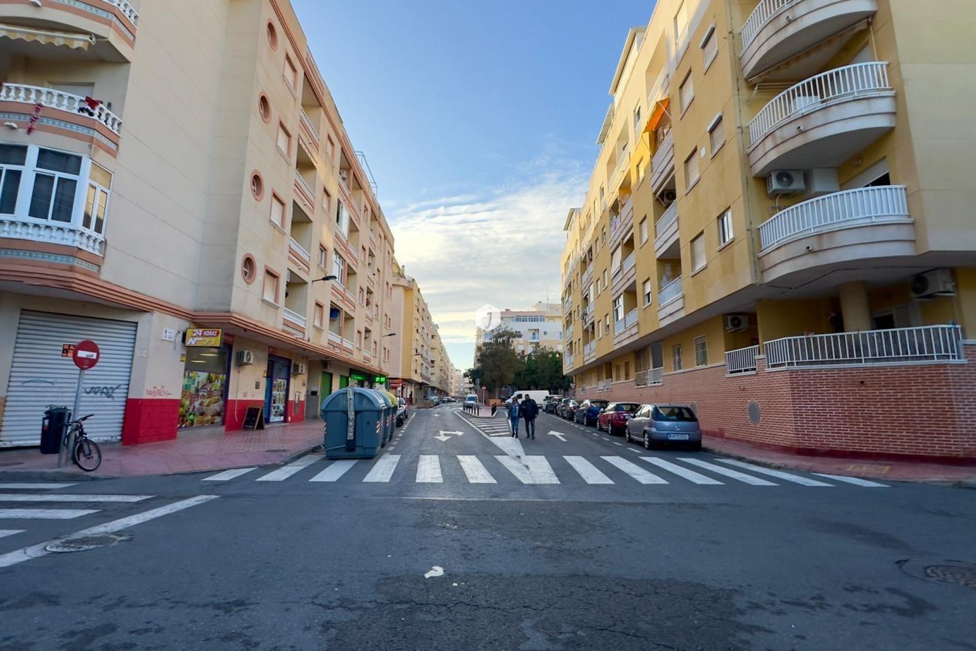 Z drugiej ręki - Daszek -
Torrevieja - Centro