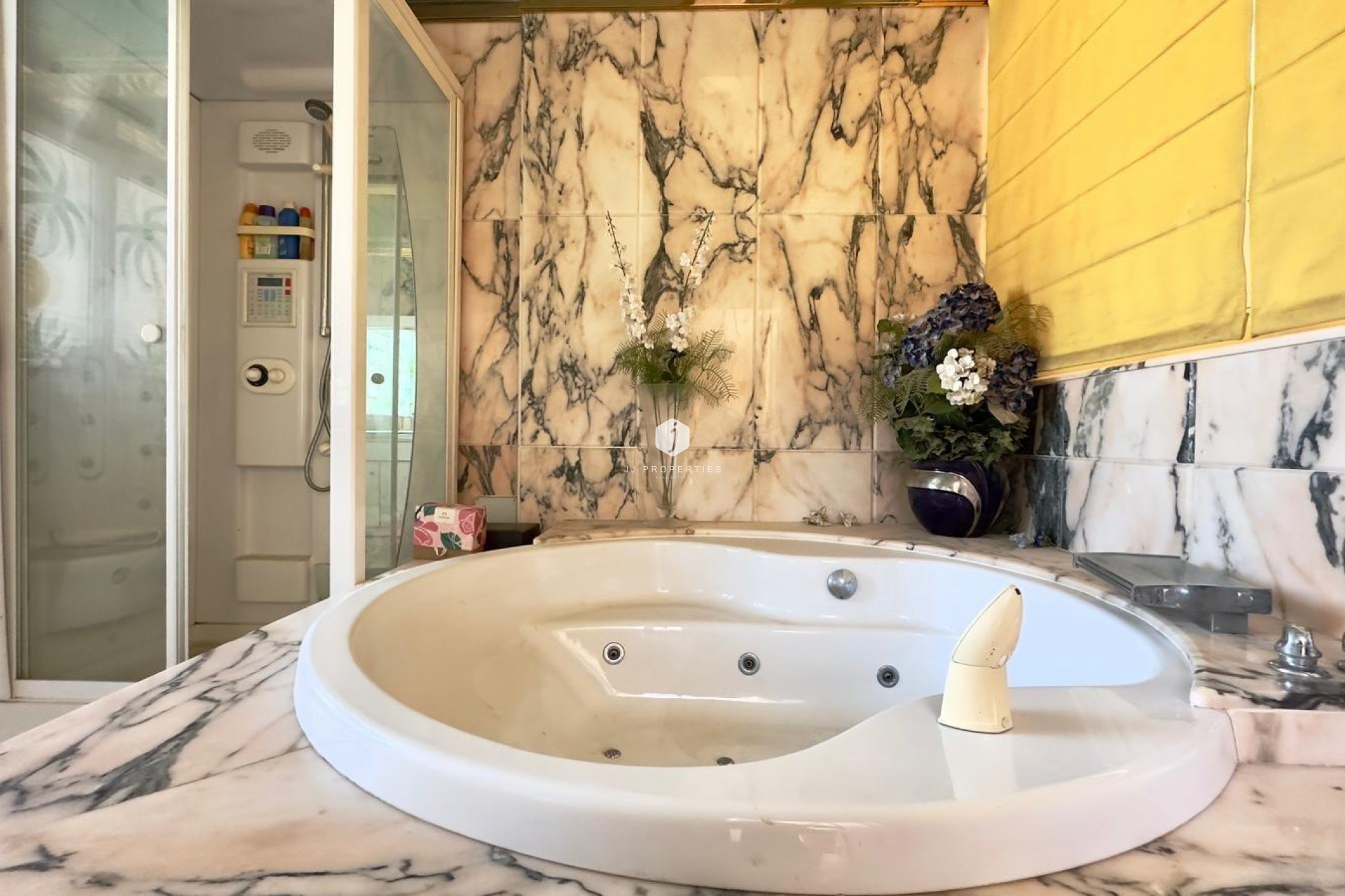 Z drugiej ręki - Daszek -
Torrevieja - Centro