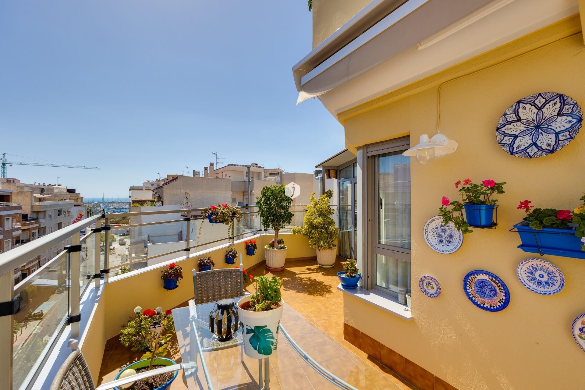 Z drugiej ręki - Daszek -
Torrevieja - Centro