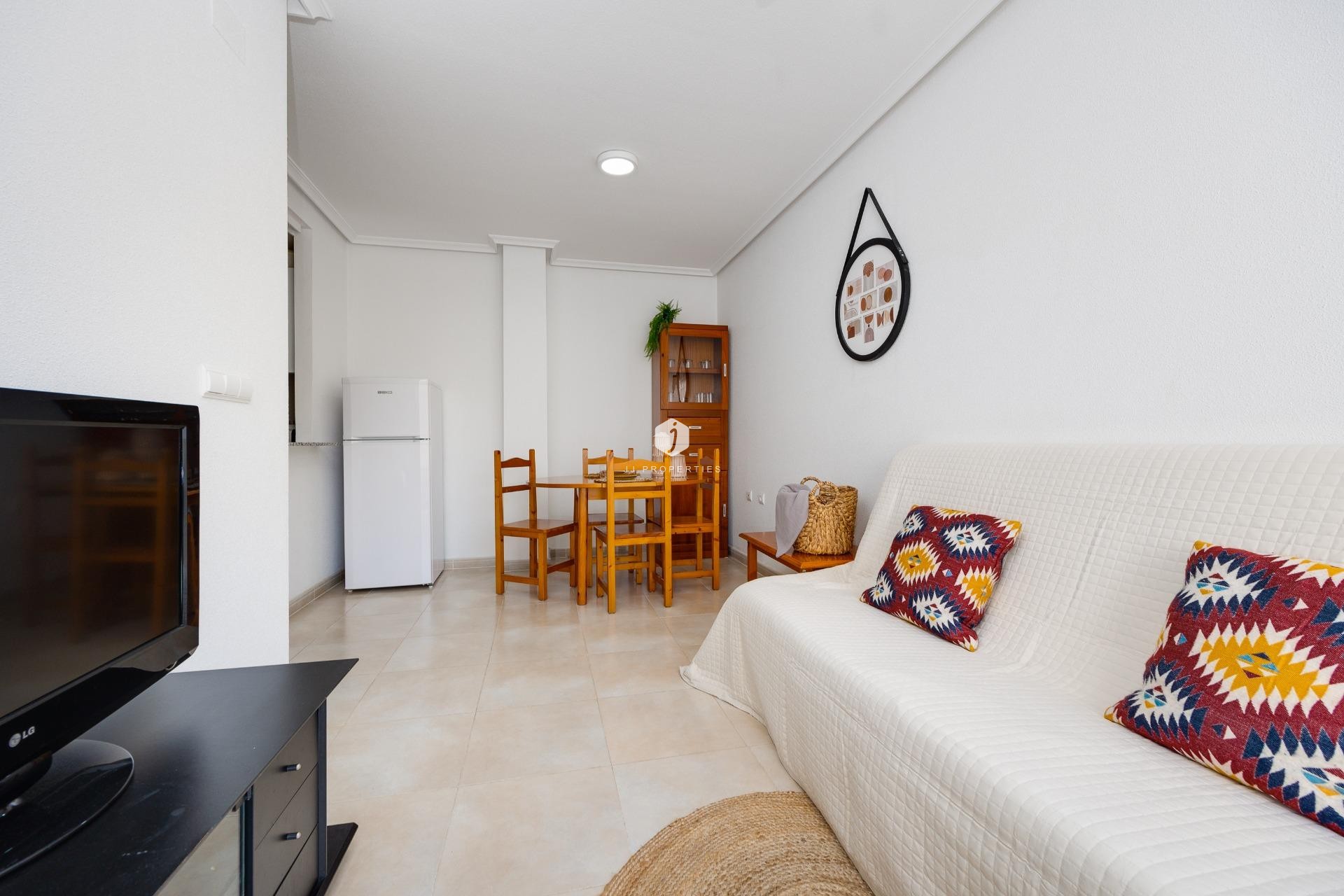 Z drugiej ręki - Daszek -
Torrevieja - Centro