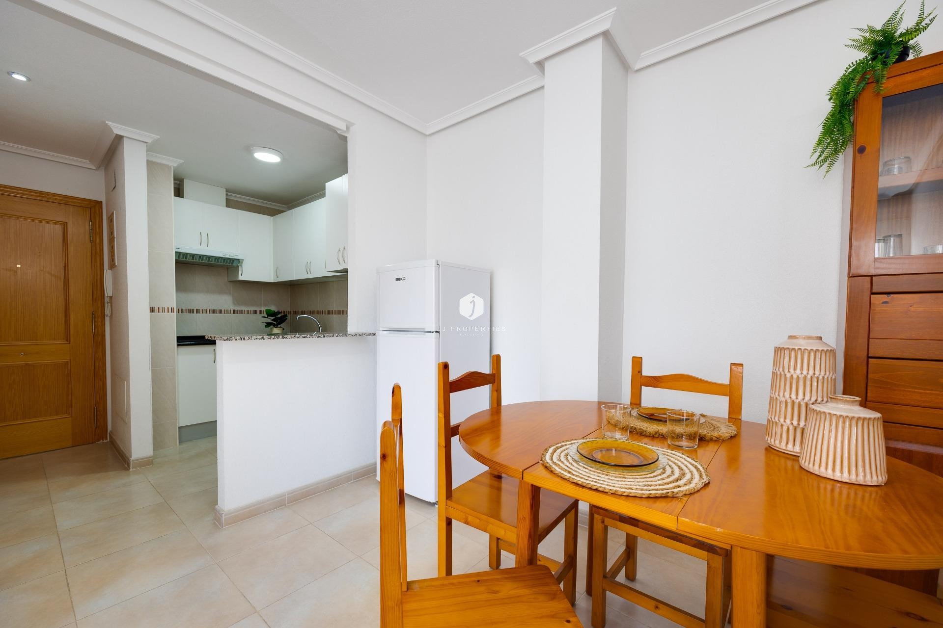 Z drugiej ręki - Daszek -
Torrevieja - Centro