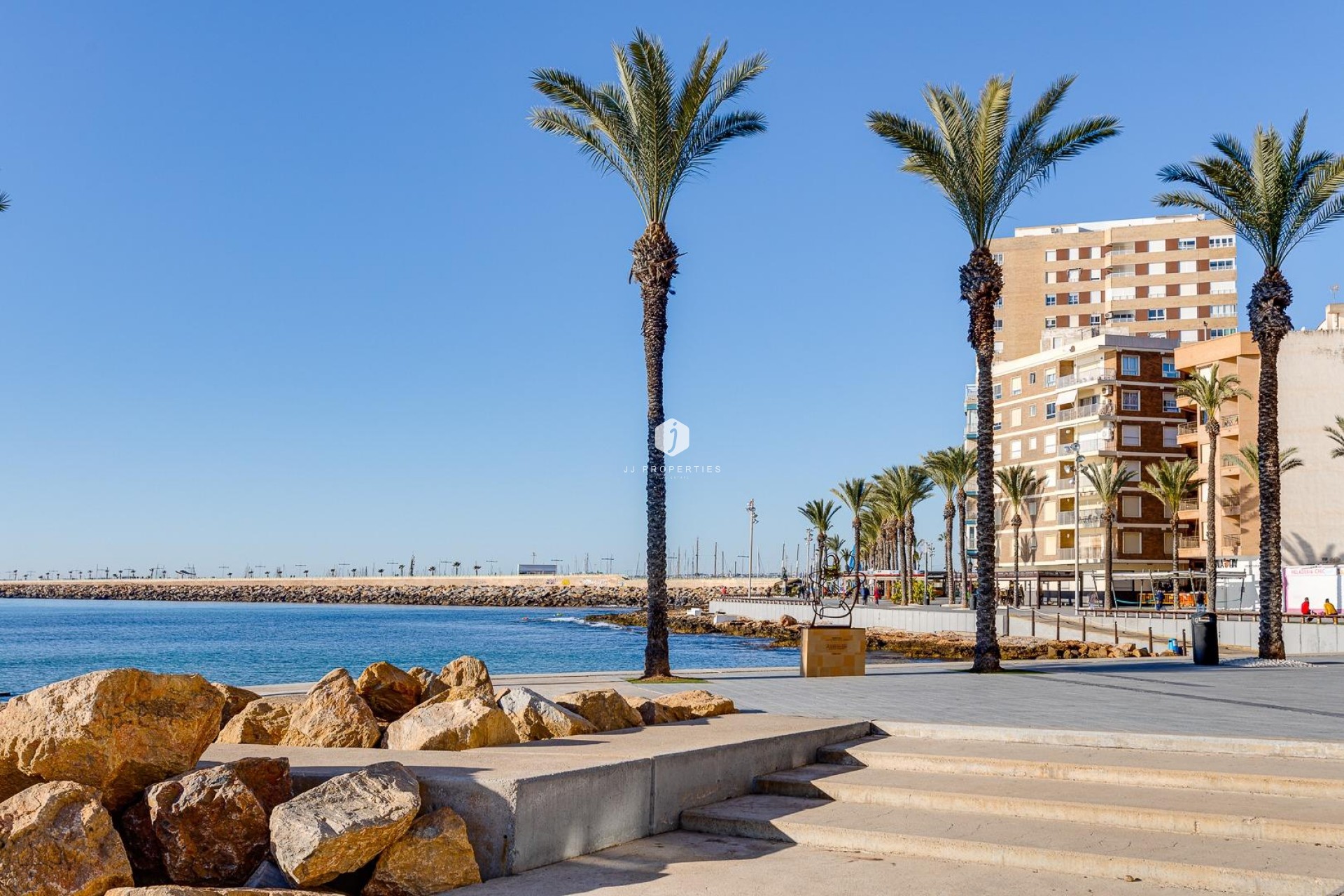 Z drugiej ręki - Daszek -
Torrevieja - Centro