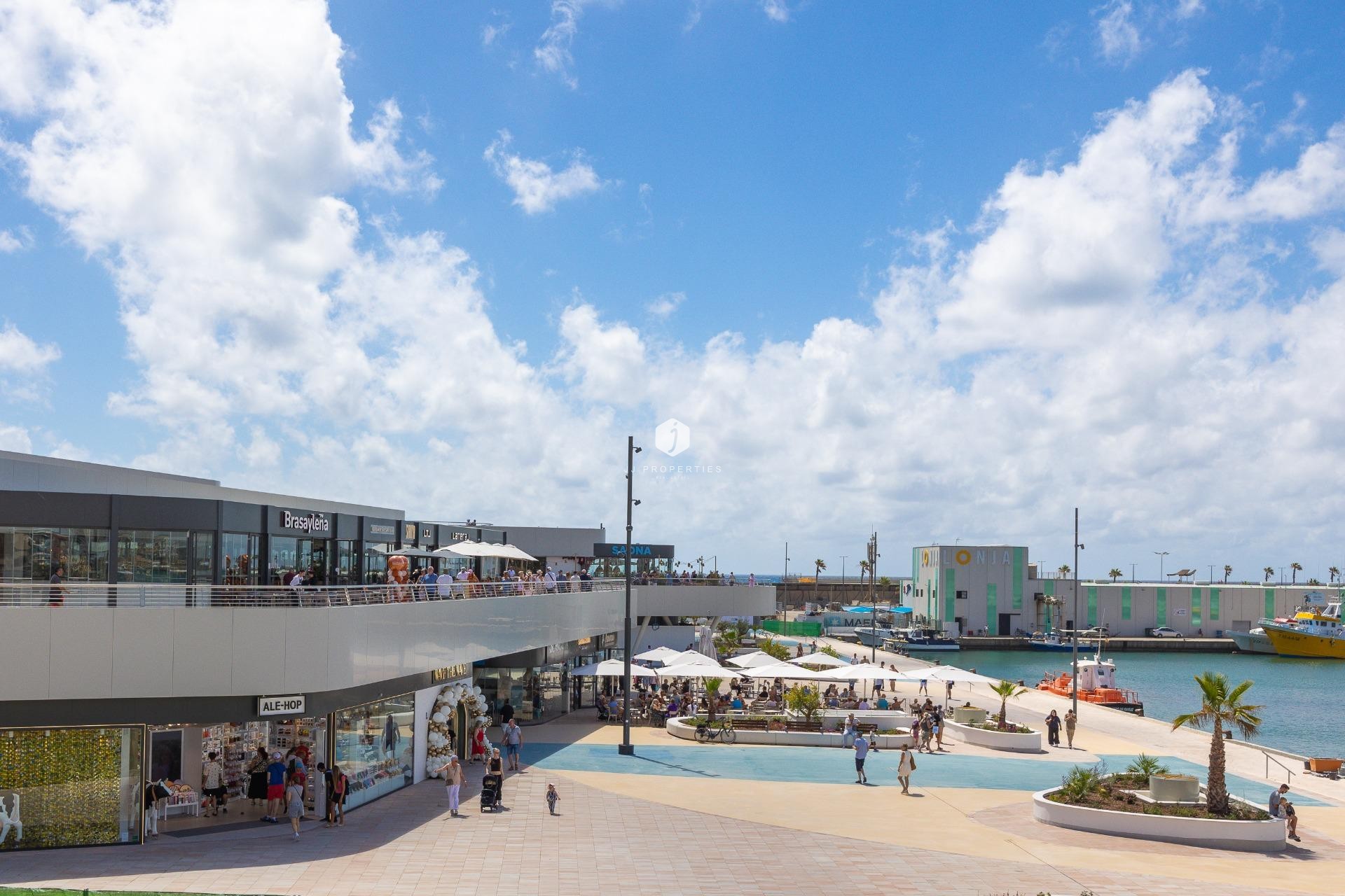 Z drugiej ręki - Daszek -
Torrevieja - Centro