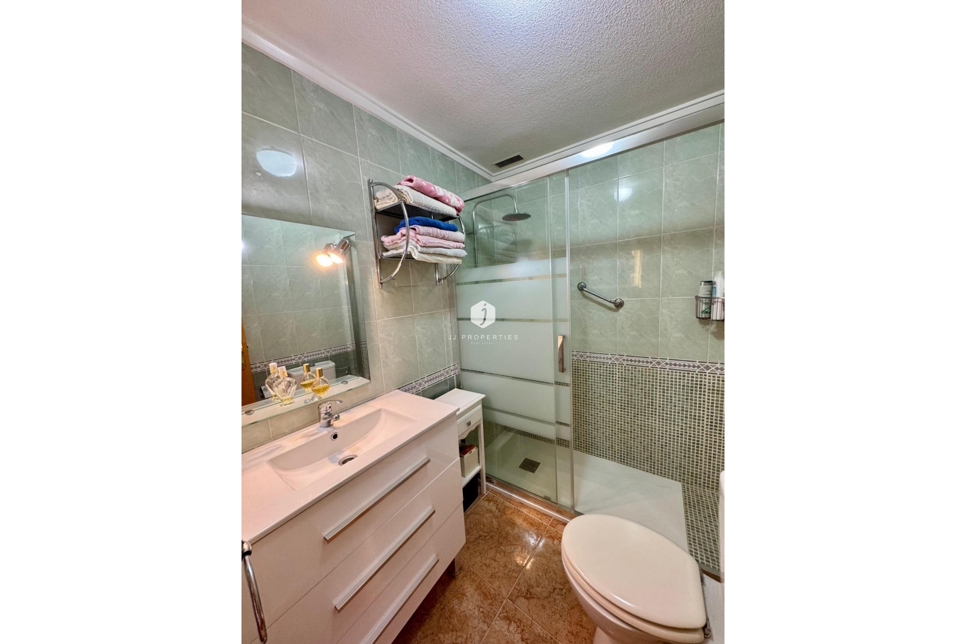 Z drugiej ręki - Daszek -
Torrevieja - Costa Blanca