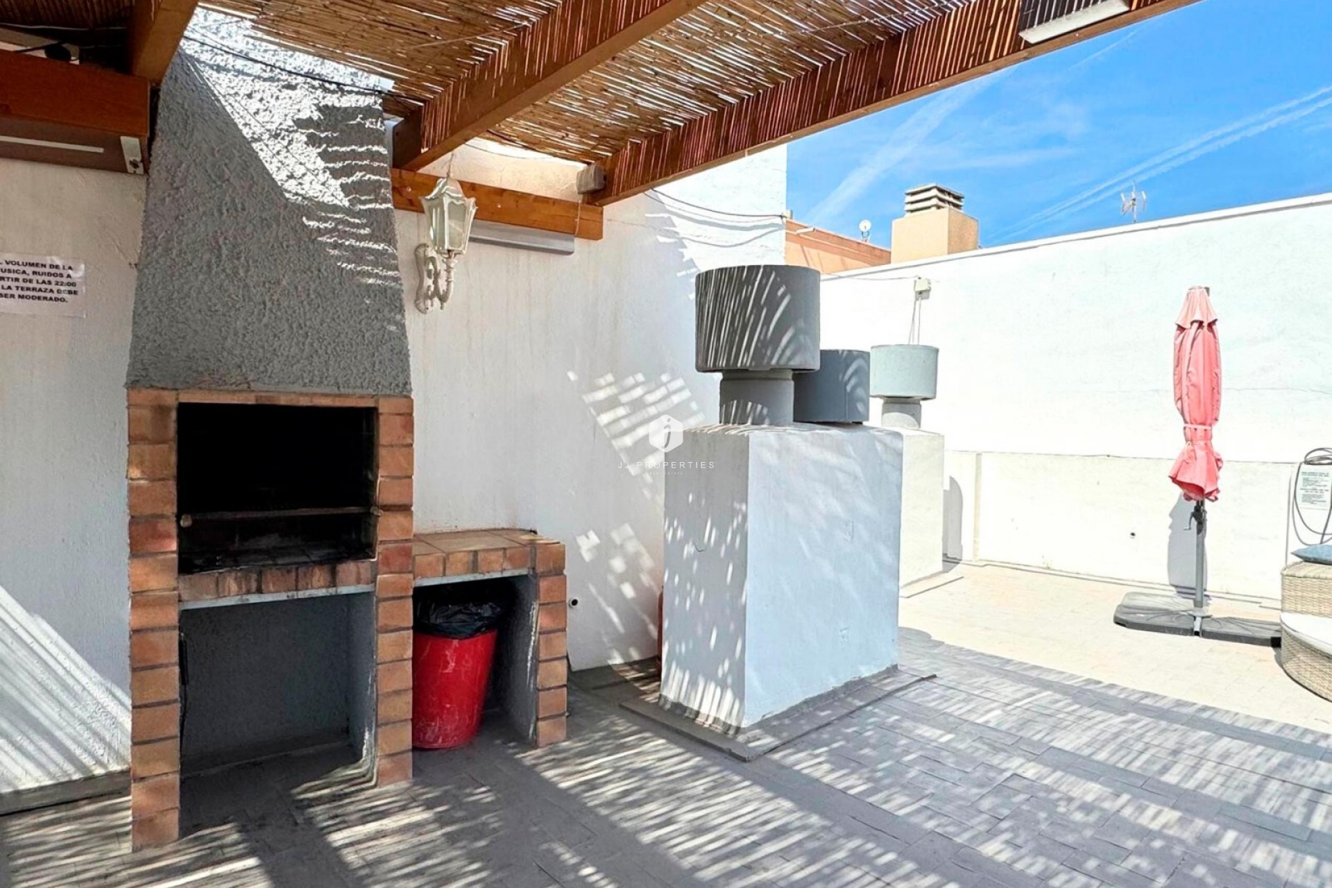 Z drugiej ręki - Daszek -
Torrevieja - Costa Blanca