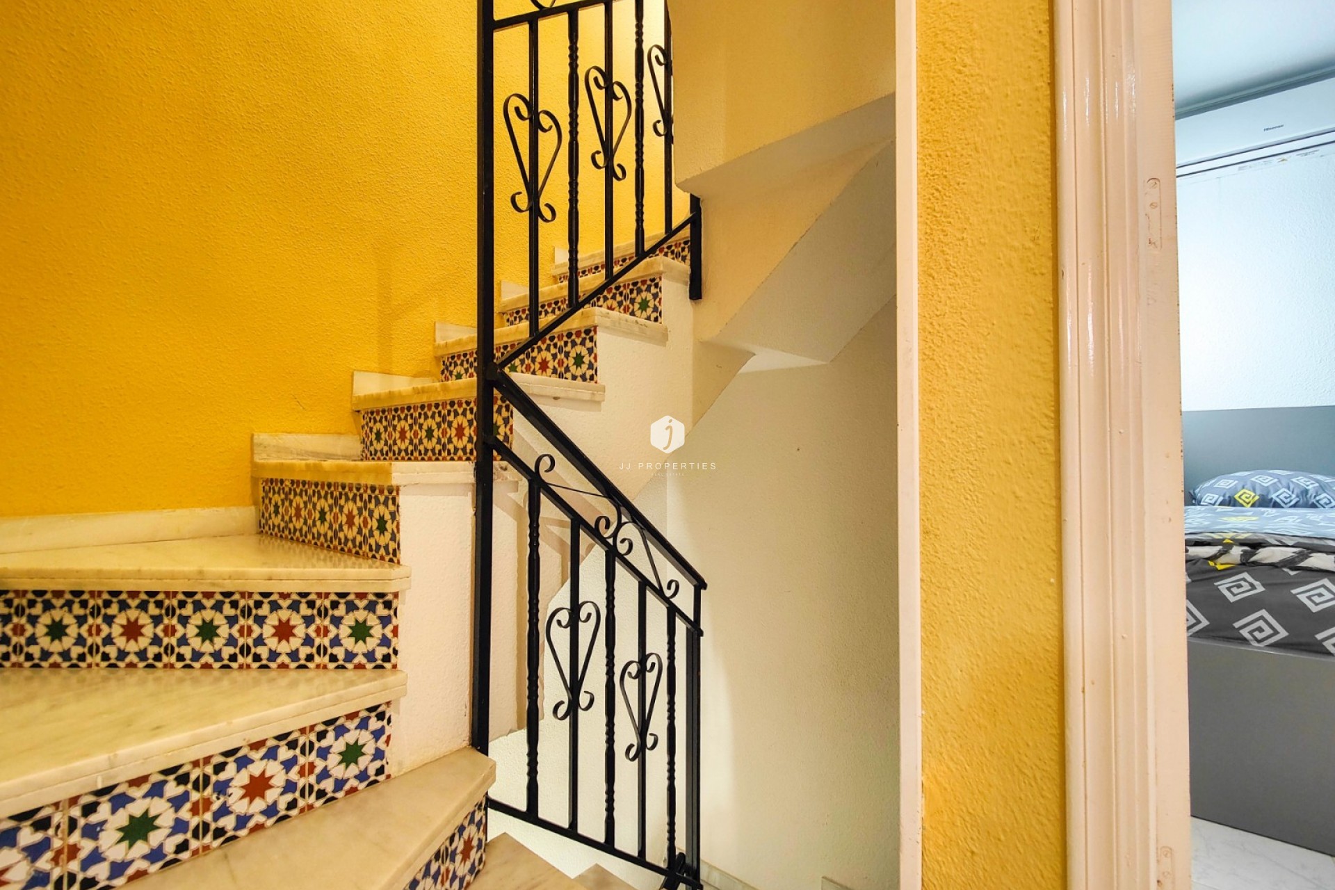 Z drugiej ręki - Daszek -
Torrevieja - Costa Blanca