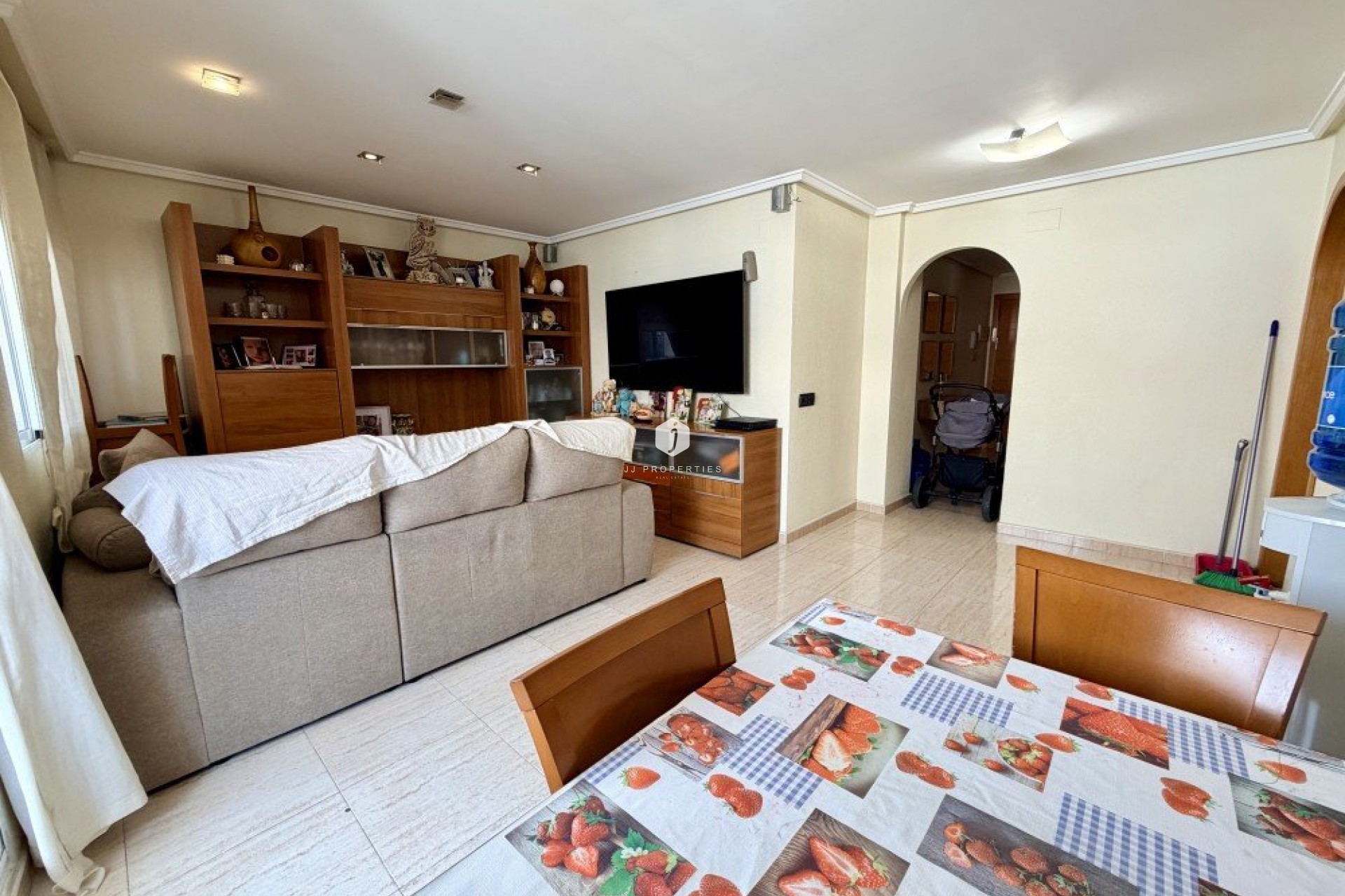 Z drugiej ręki - Daszek -
Torrevieja - Costa Blanca