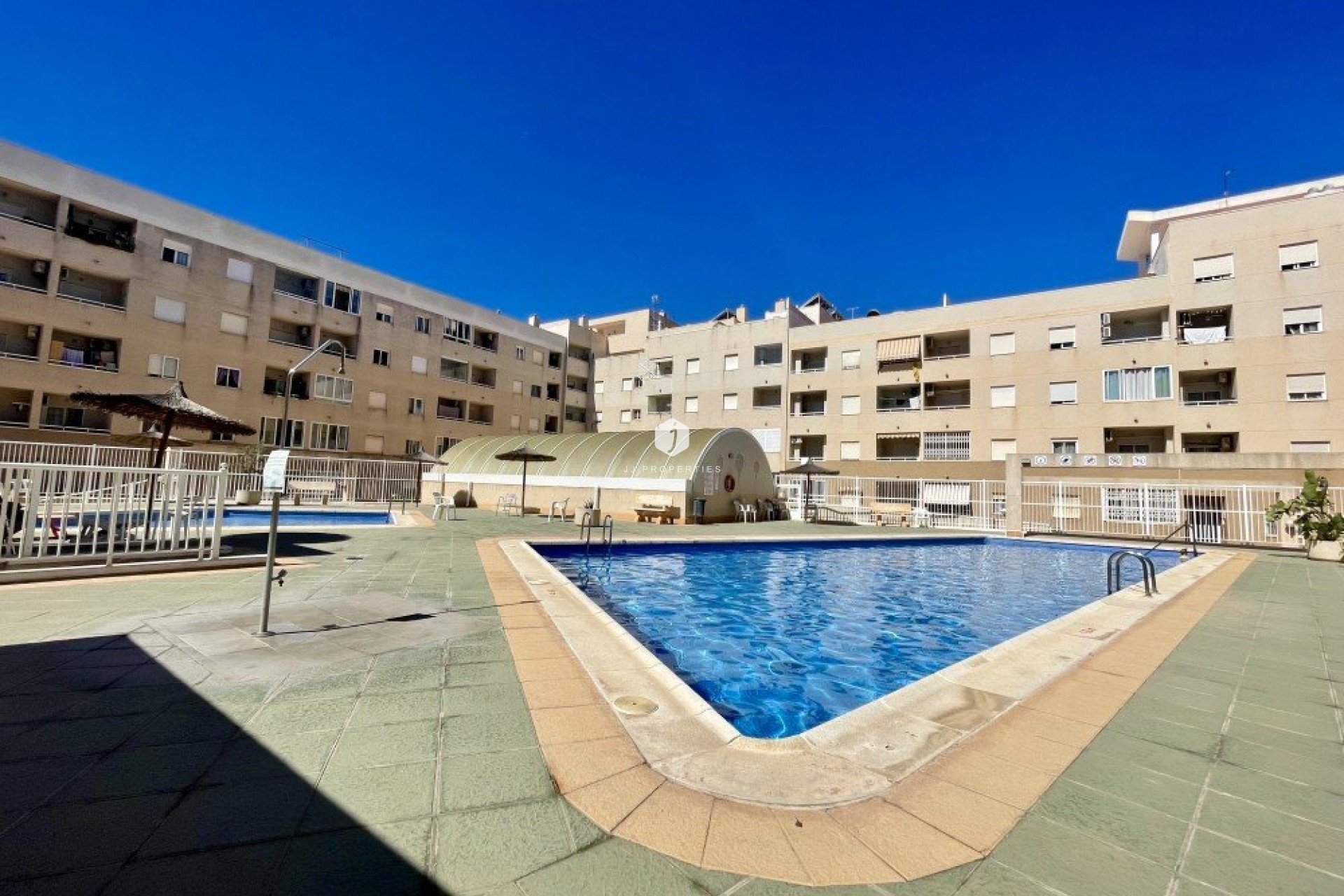 Z drugiej ręki - Daszek -
Torrevieja - Costa Blanca