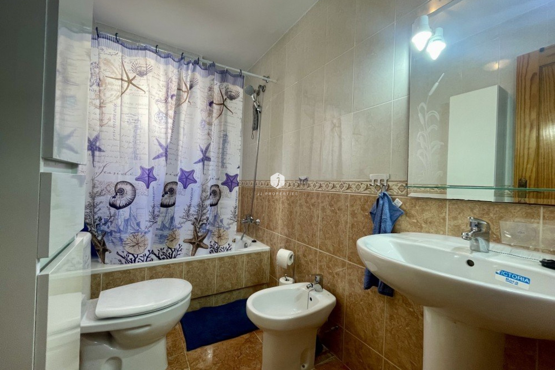 Z drugiej ręki - Daszek -
Torrevieja - Costa Blanca