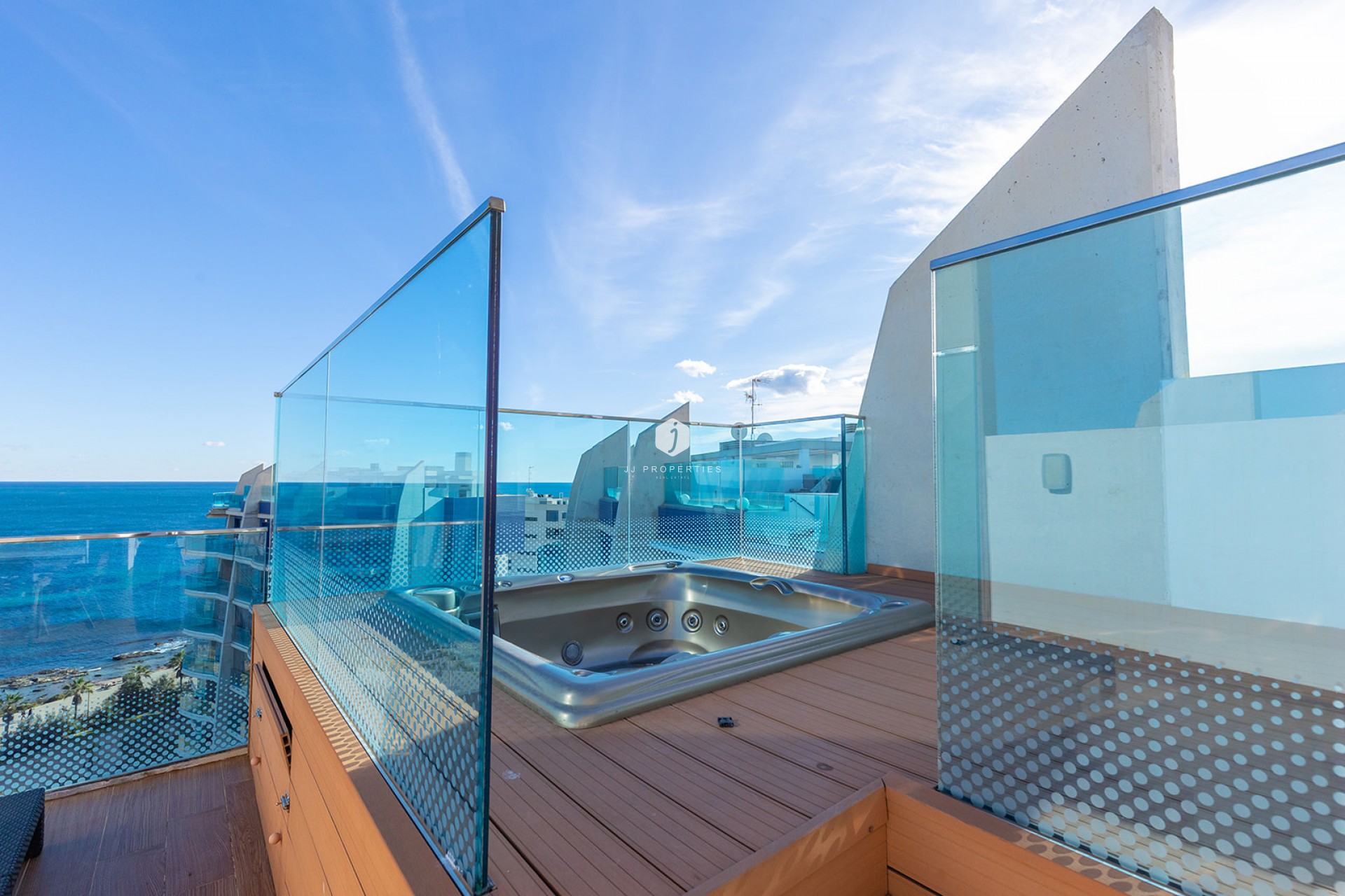 Z drugiej ręki - Daszek -
Torrevieja - Costa Blanca