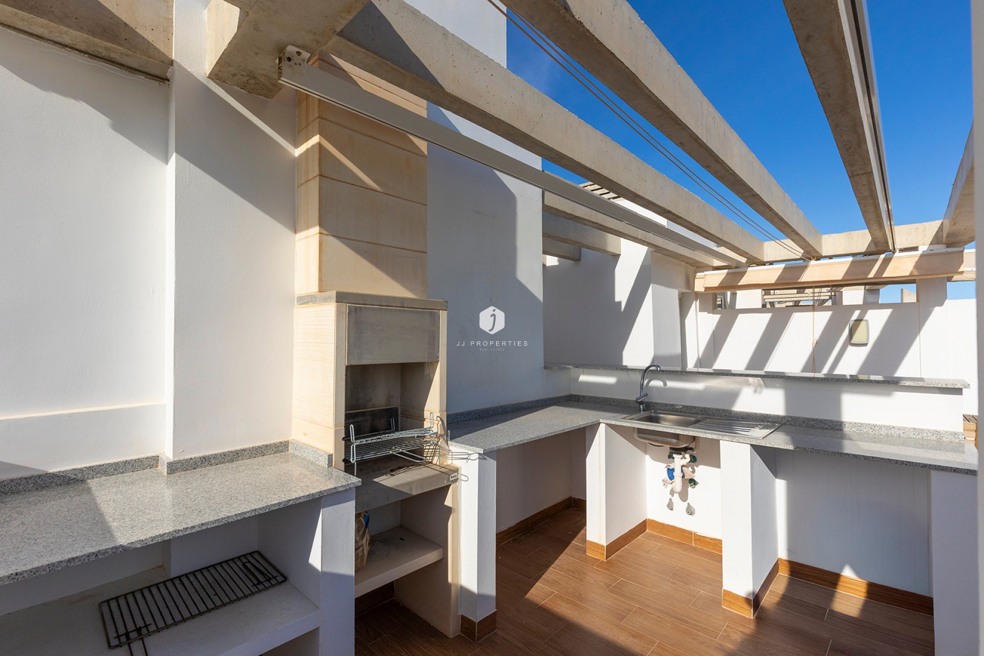 Z drugiej ręki - Daszek -
Torrevieja - Costa Blanca